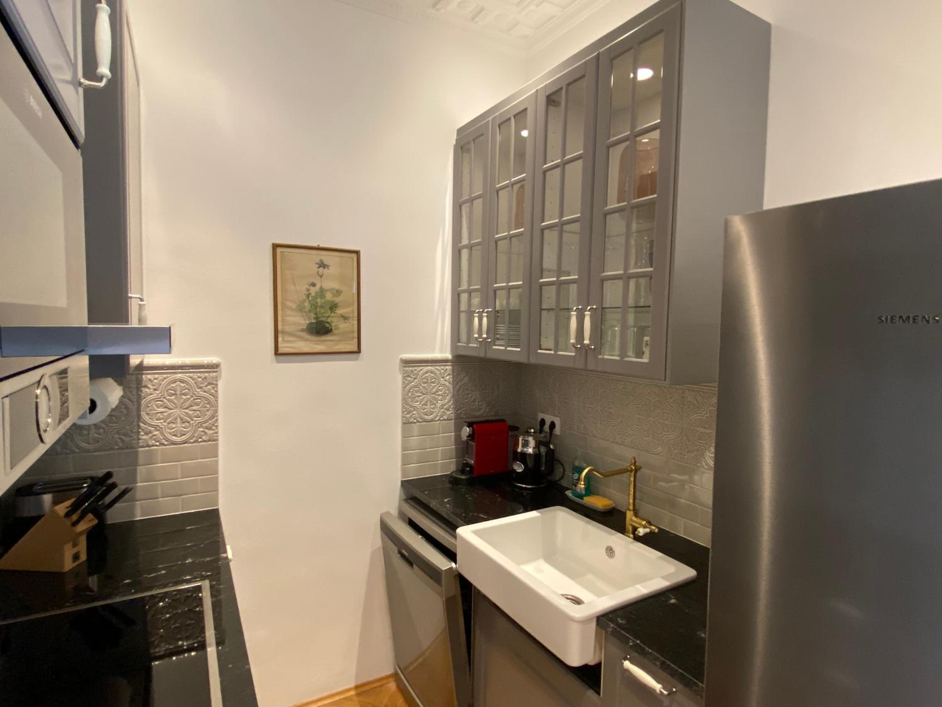 7th HEAVEN Vienna Center Apartments
