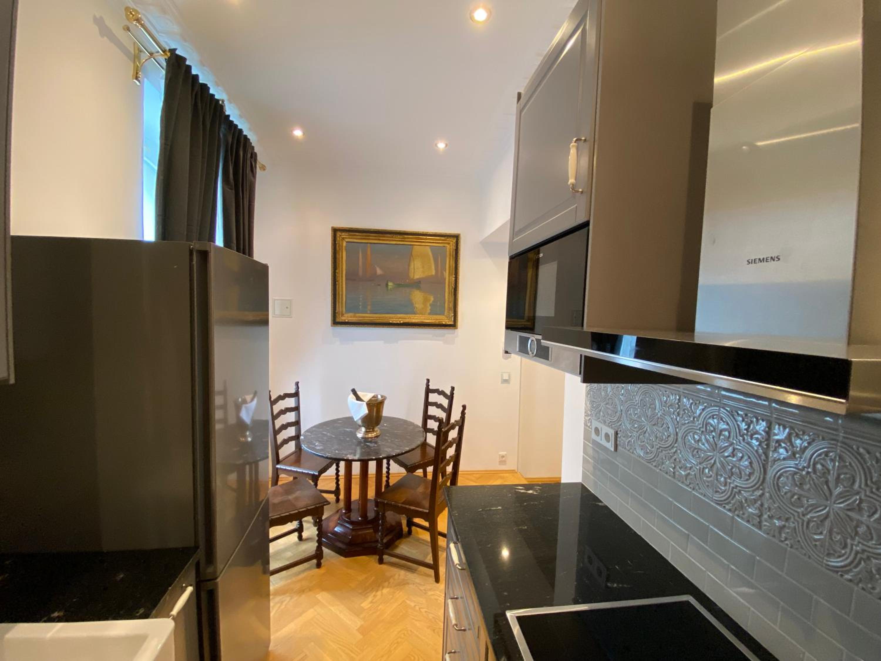 7th HEAVEN Vienna Center Apartments