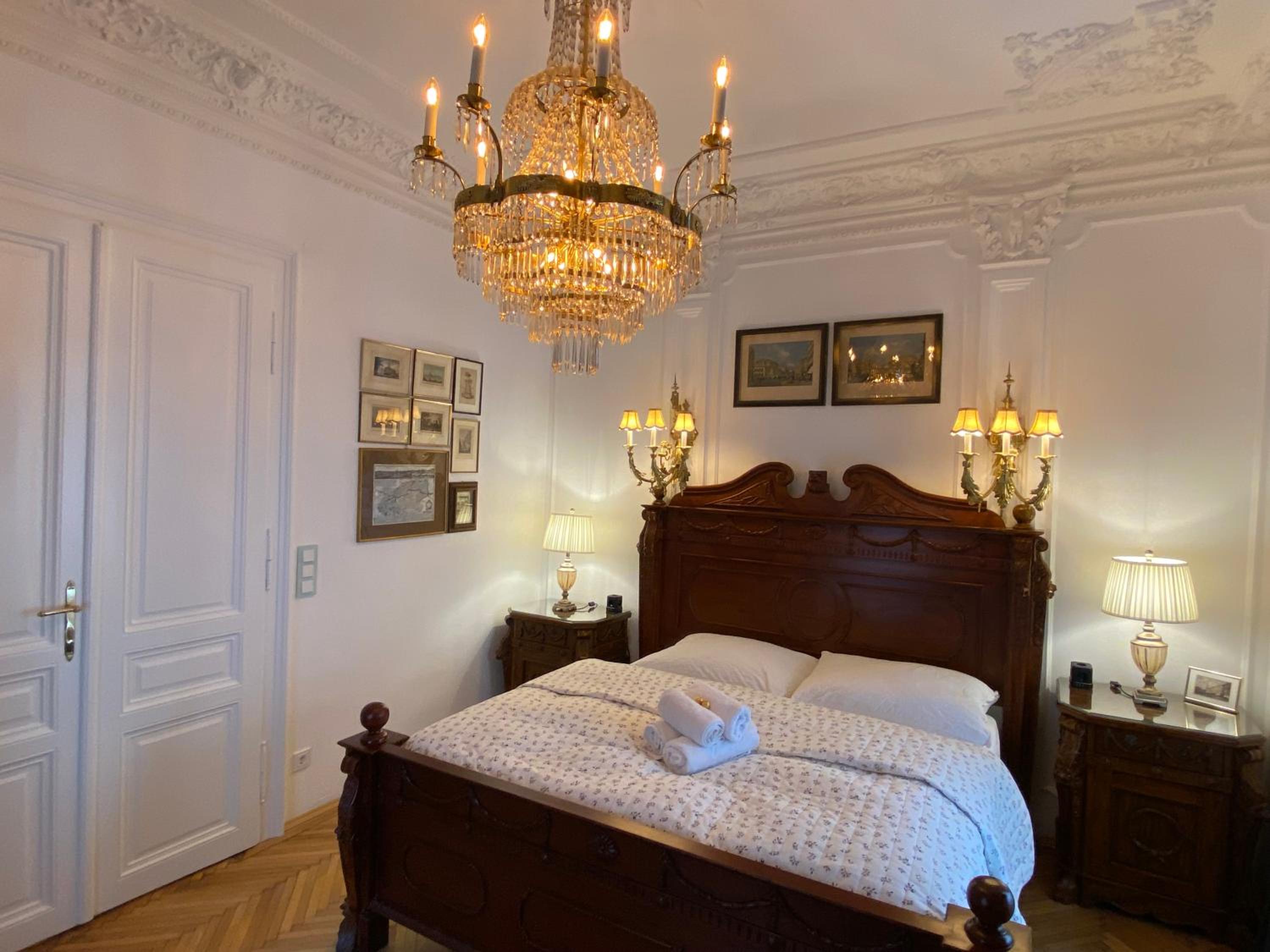 7th HEAVEN Vienna Center Apartments