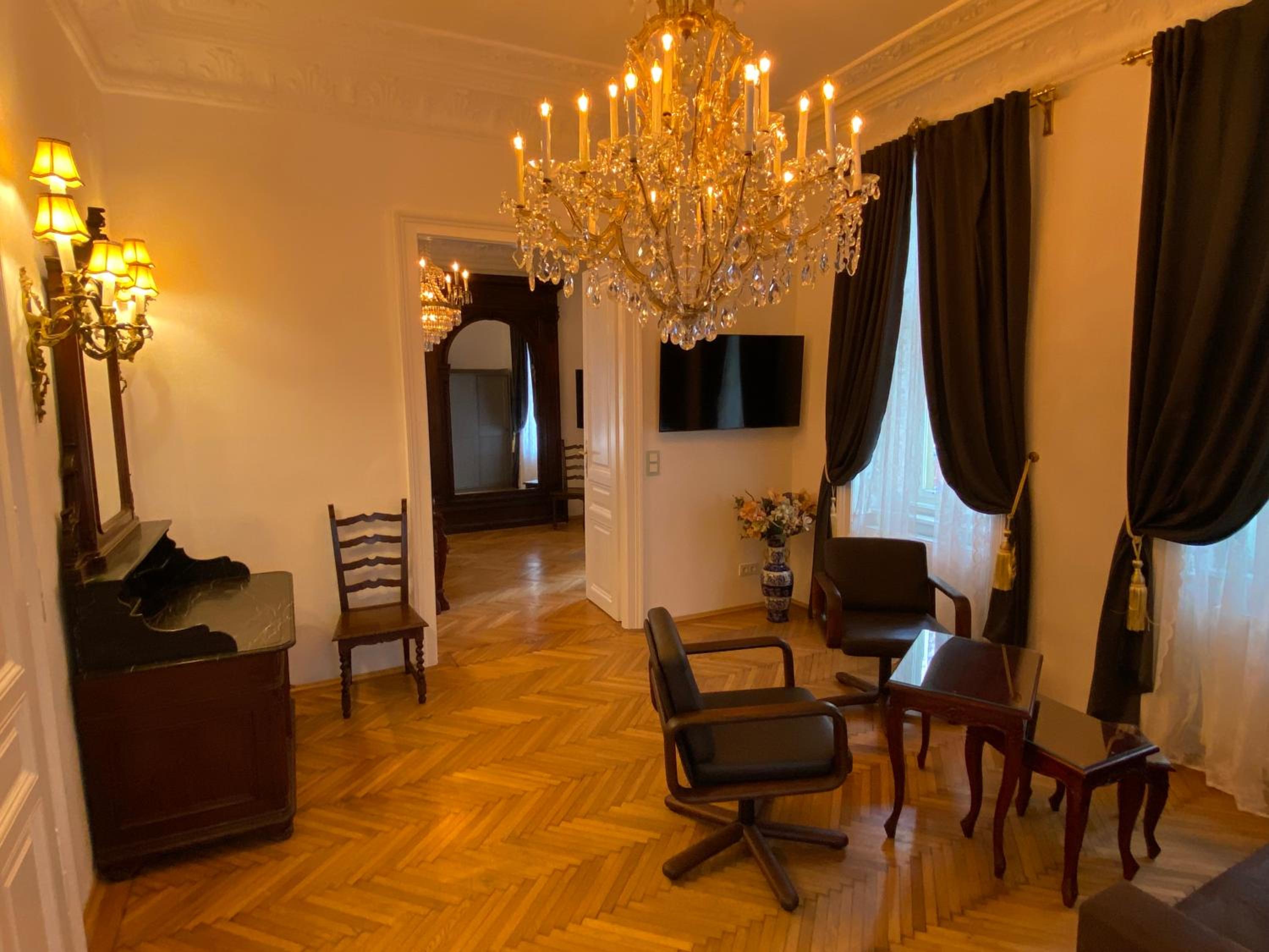 7th HEAVEN Vienna Center Apartments