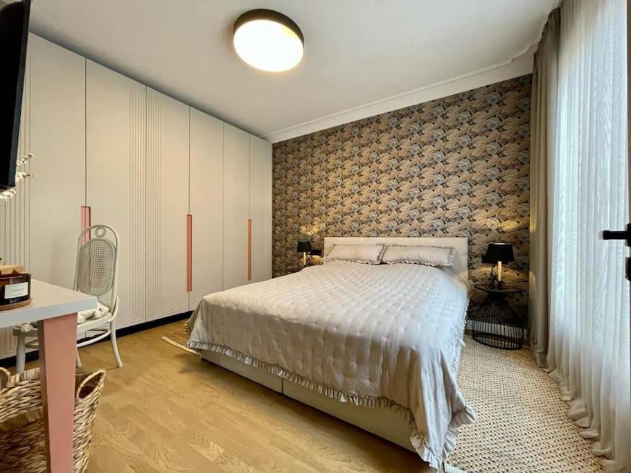 Luxury 2 Bedroom Top Central Apartment