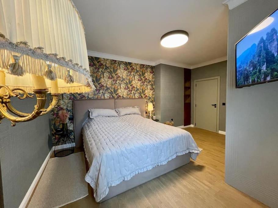 Luxury 2 Bedroom Top Central Apartment