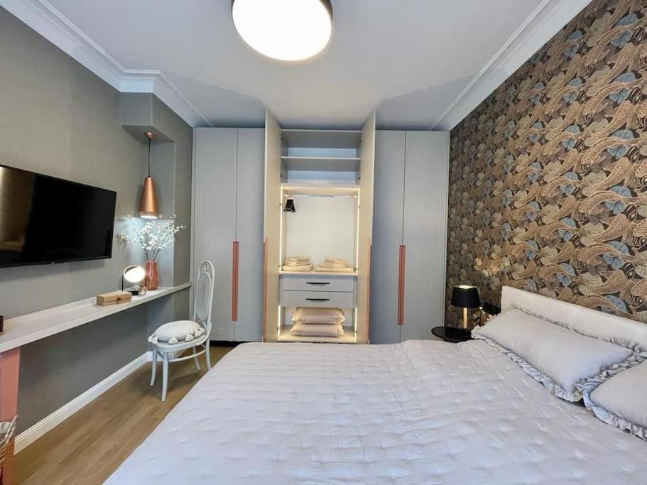 Luxury 2 Bedroom Top Central Apartment