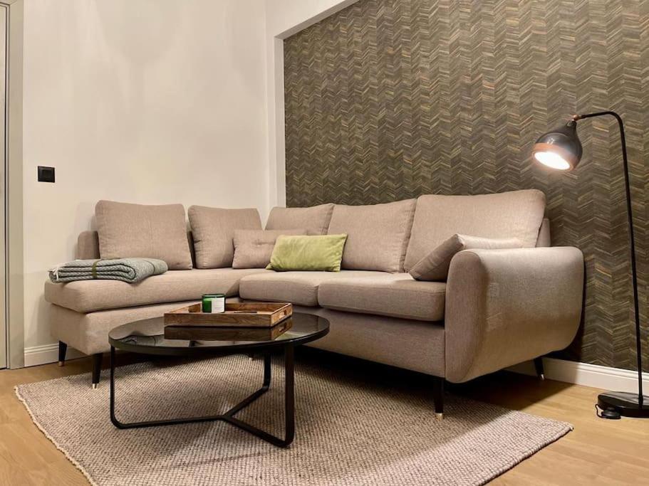 Luxury 2 Bedroom Top Central Apartment
