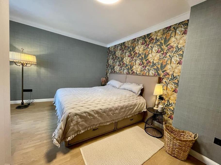 Luxury 2 Bedroom Top Central Apartment