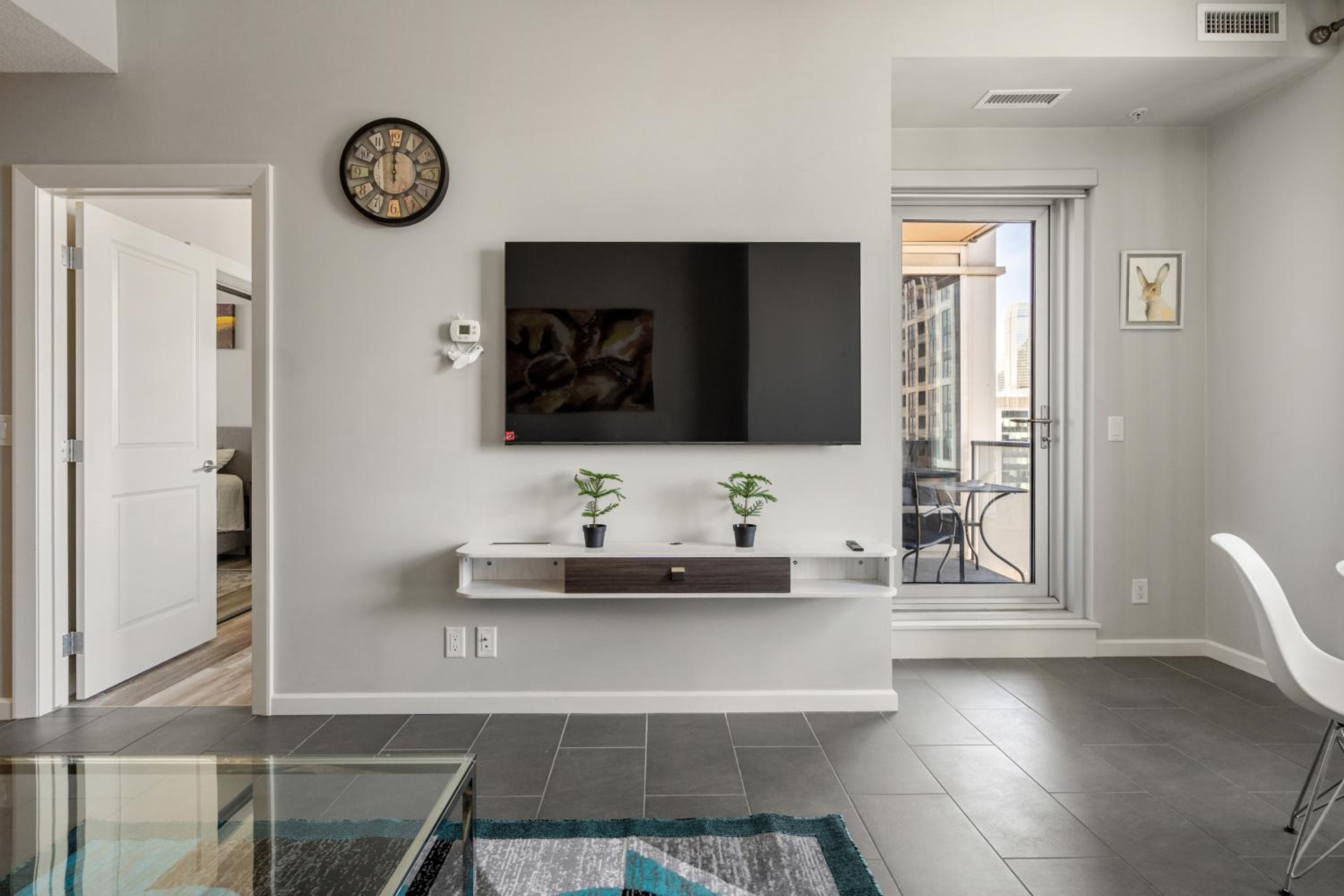 City View 1BR Downtown Calgary