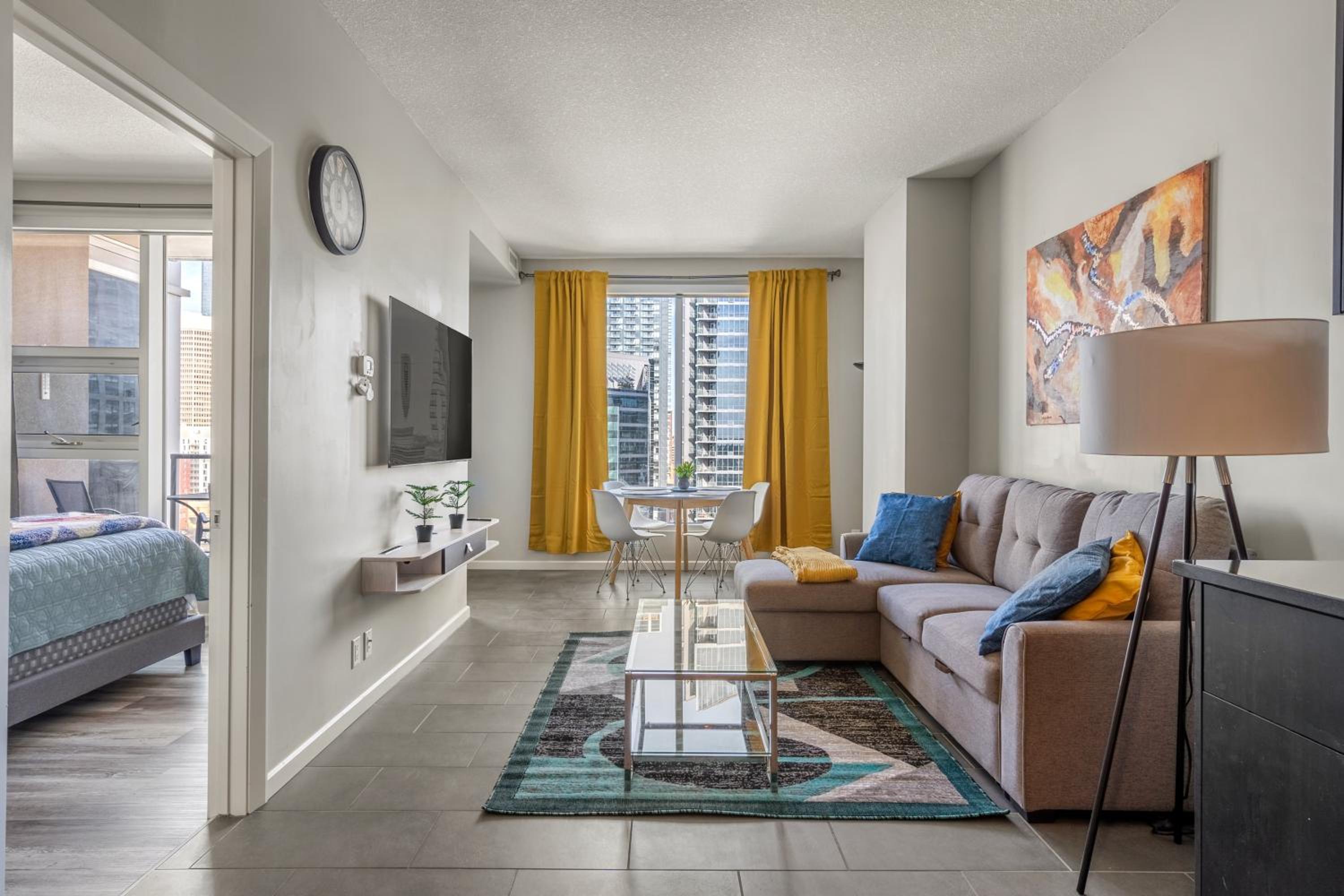 City View 1BR Downtown Calgary