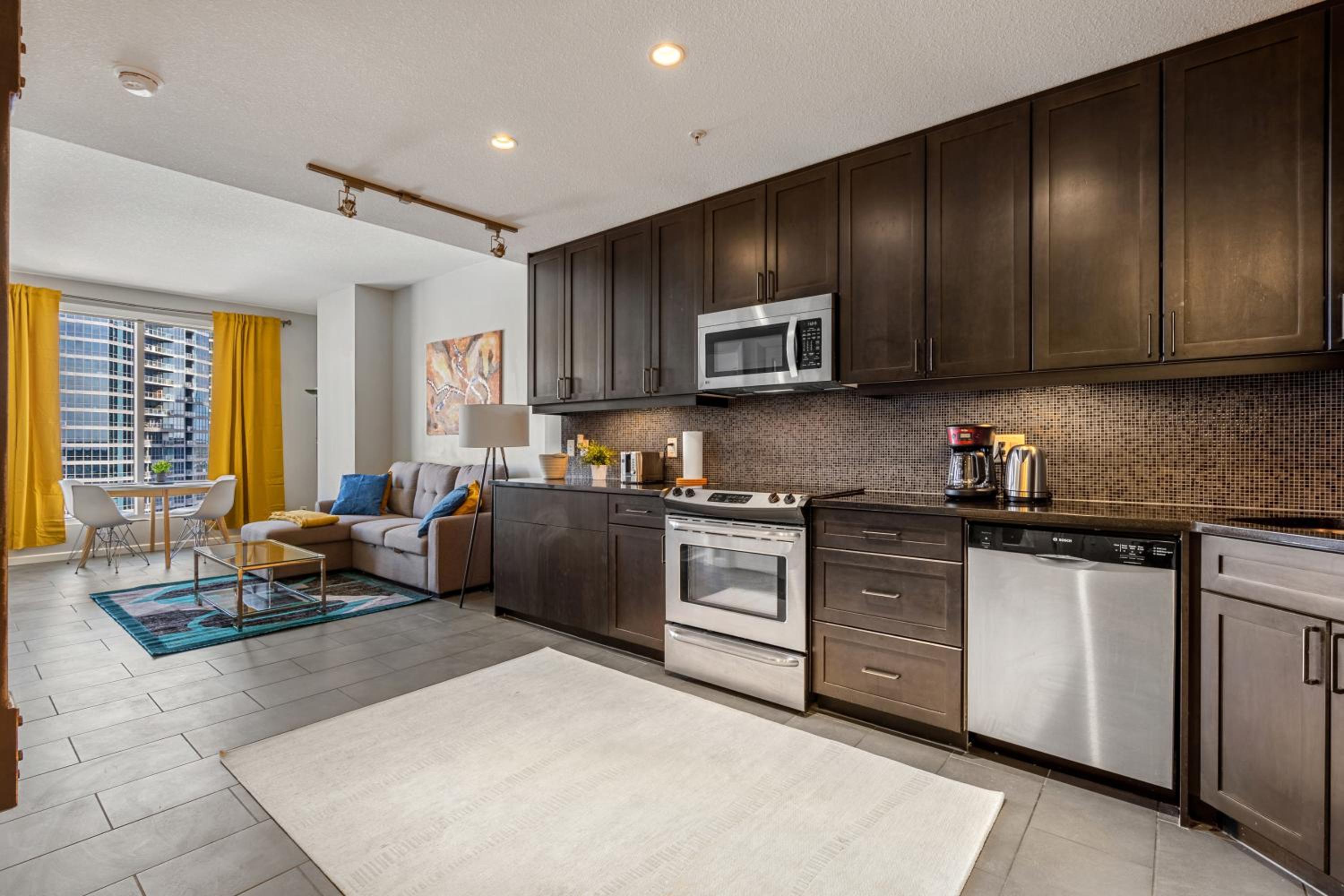 City View 1BR Downtown Calgary