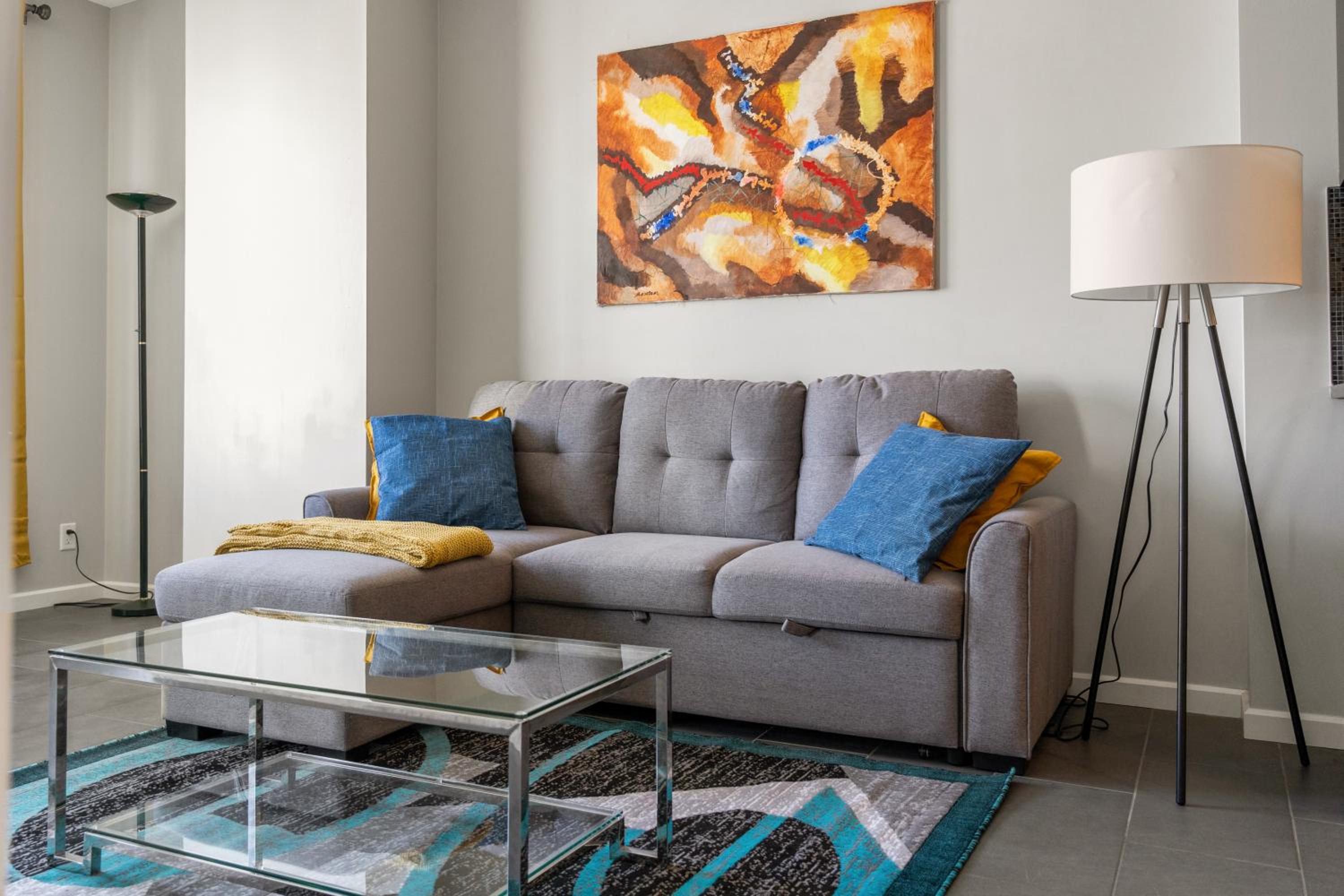 City View 1BR Downtown Calgary