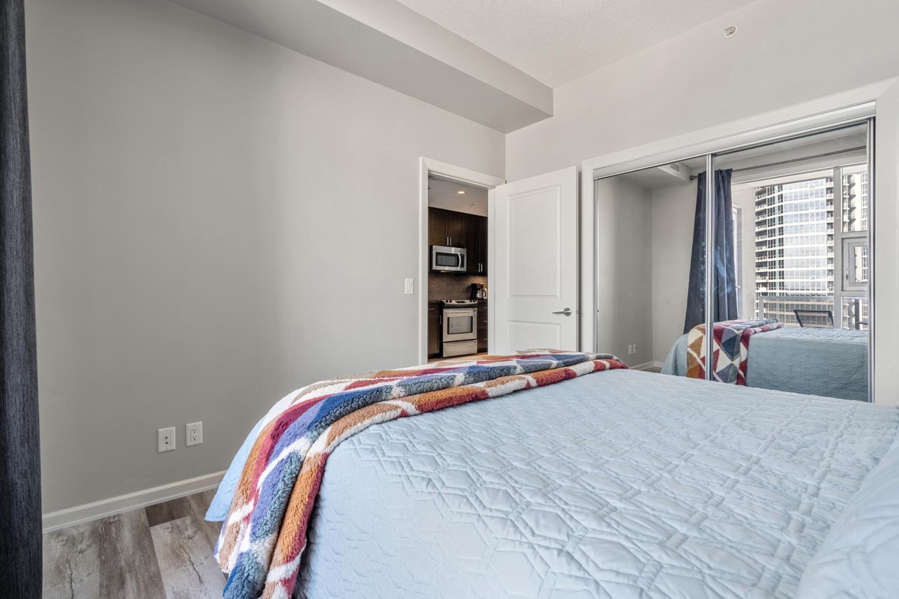City View 1BR Downtown Calgary