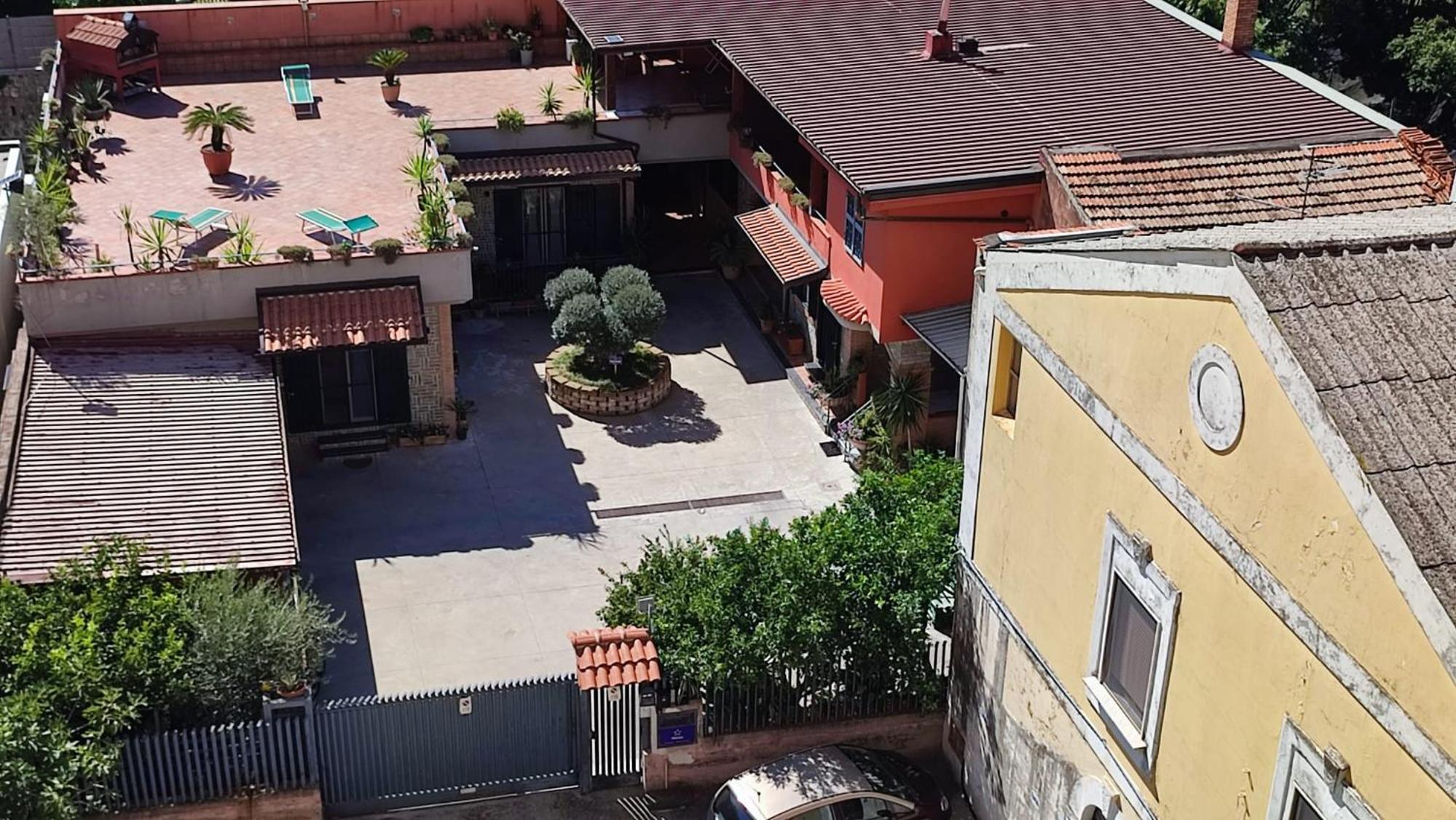 Midway House Italy Apartment