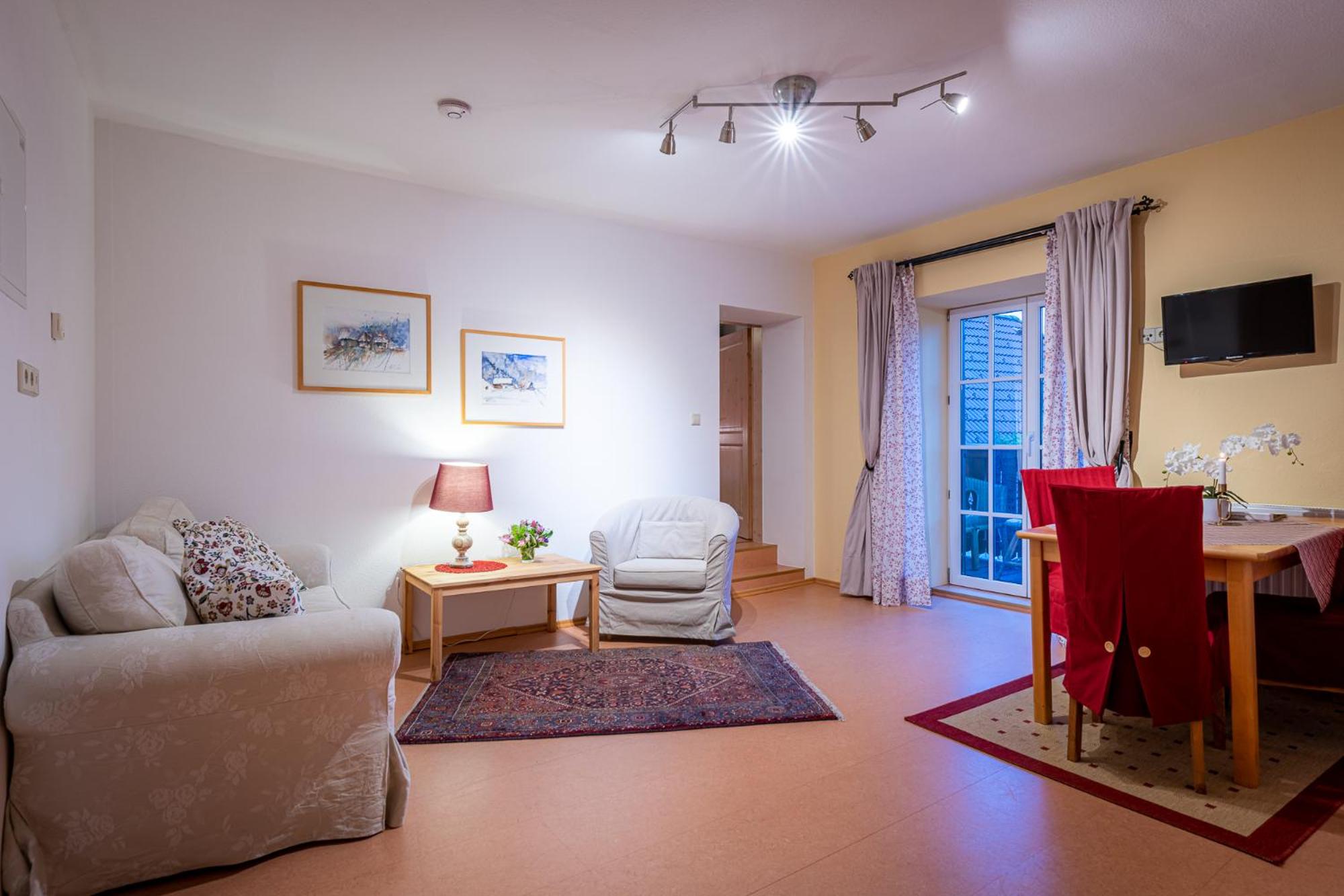 Ferienwohnungen Hotel Garni Dörflerwirt