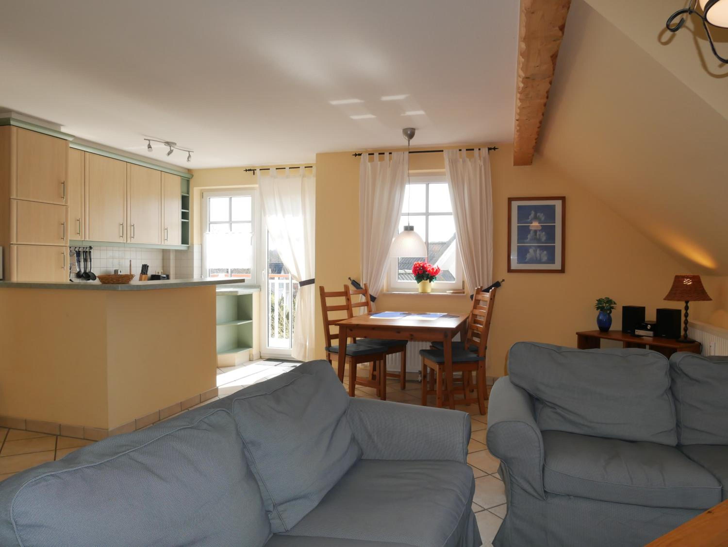 Bernsteinhaus, 850m zum Strand, mit Balkon, WLAN