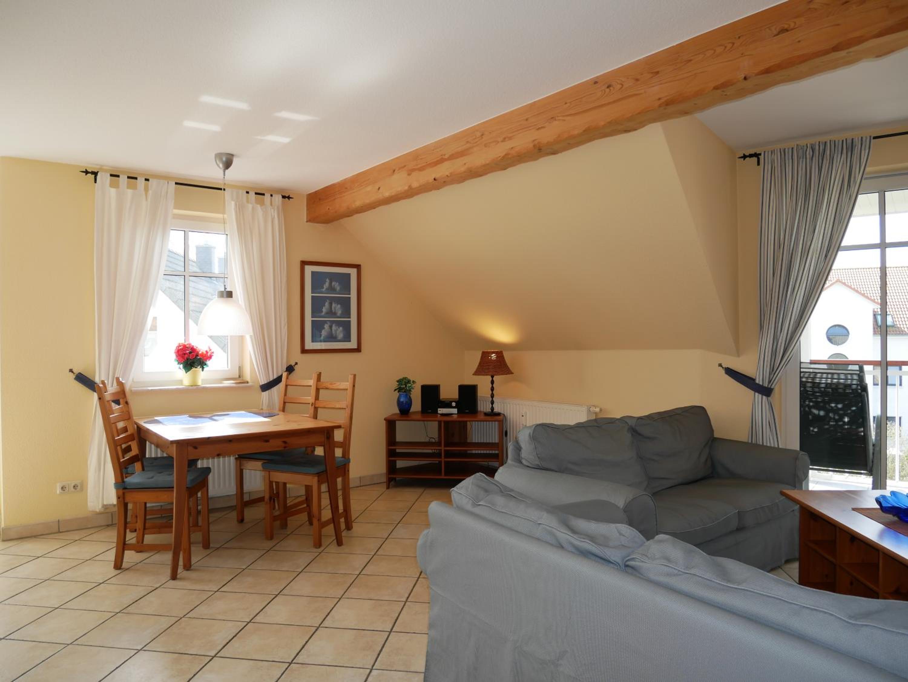 Bernsteinhaus, 850m zum Strand, mit Balkon, WLAN