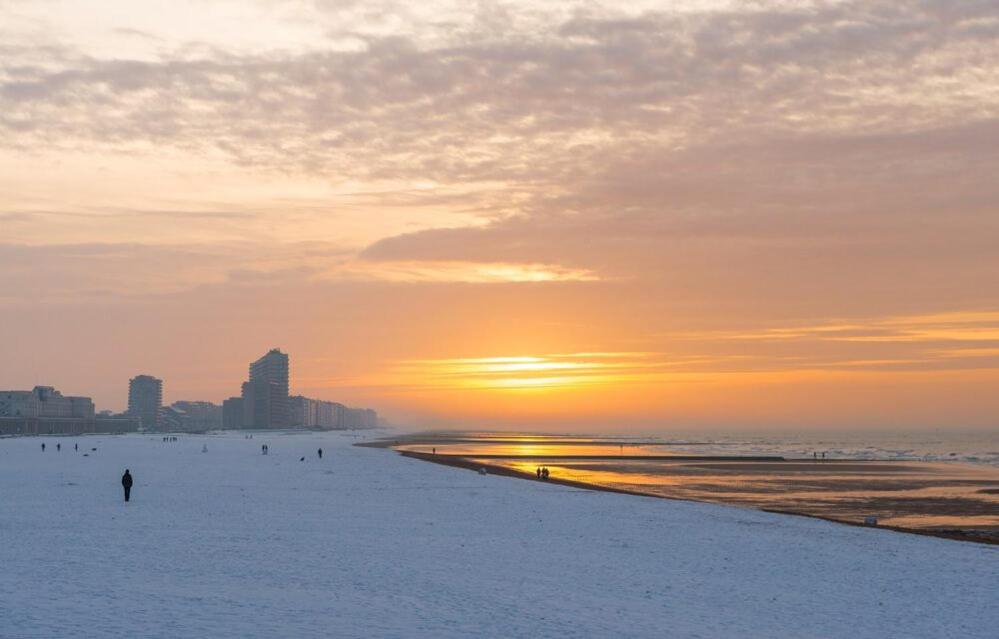 Caravan Aan Zee Arnani