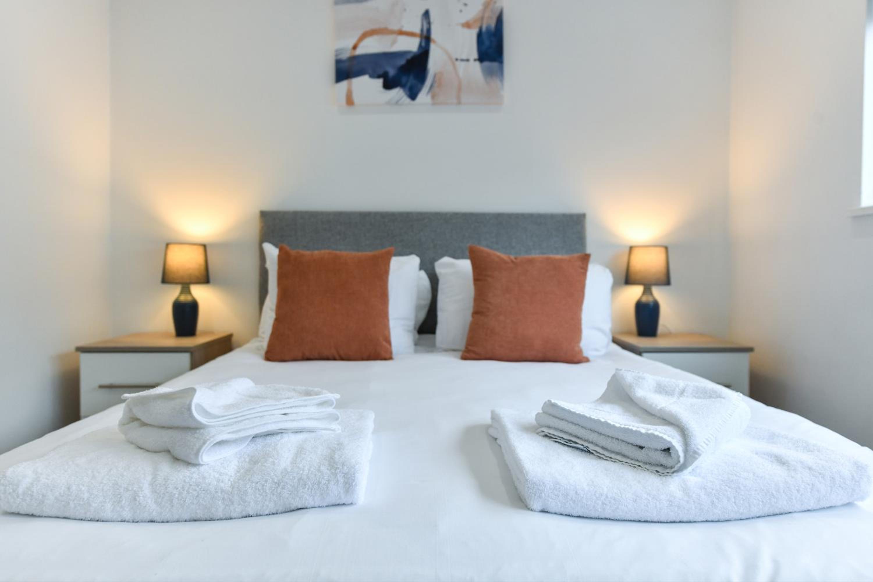 Carlton Heights - A beautiful, inviting and modern 2 bedroom apartment, perfect for corporate stays and leisure view 3