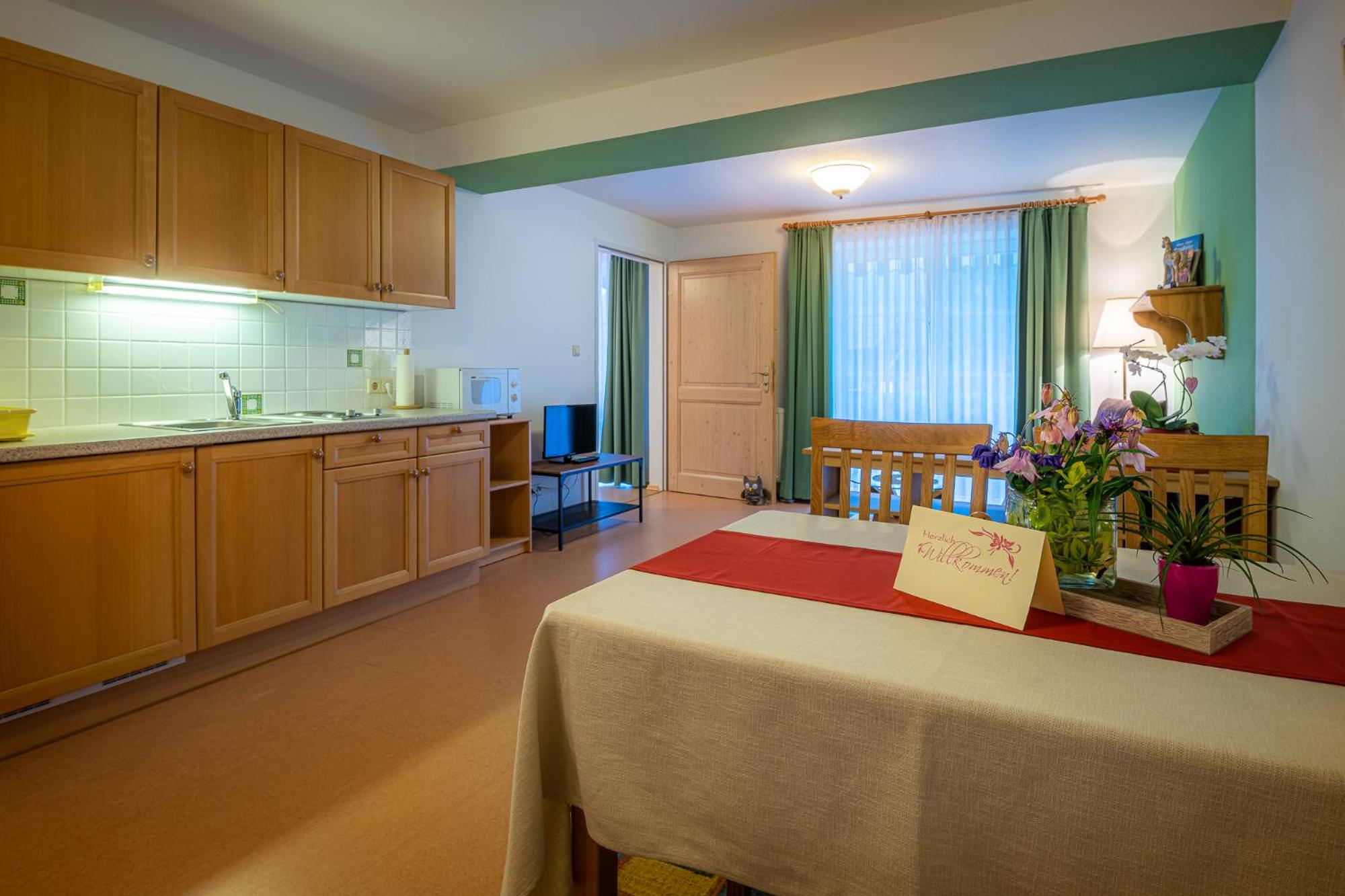 Ferienwohnungen Hotel Garni Dörflerwirt