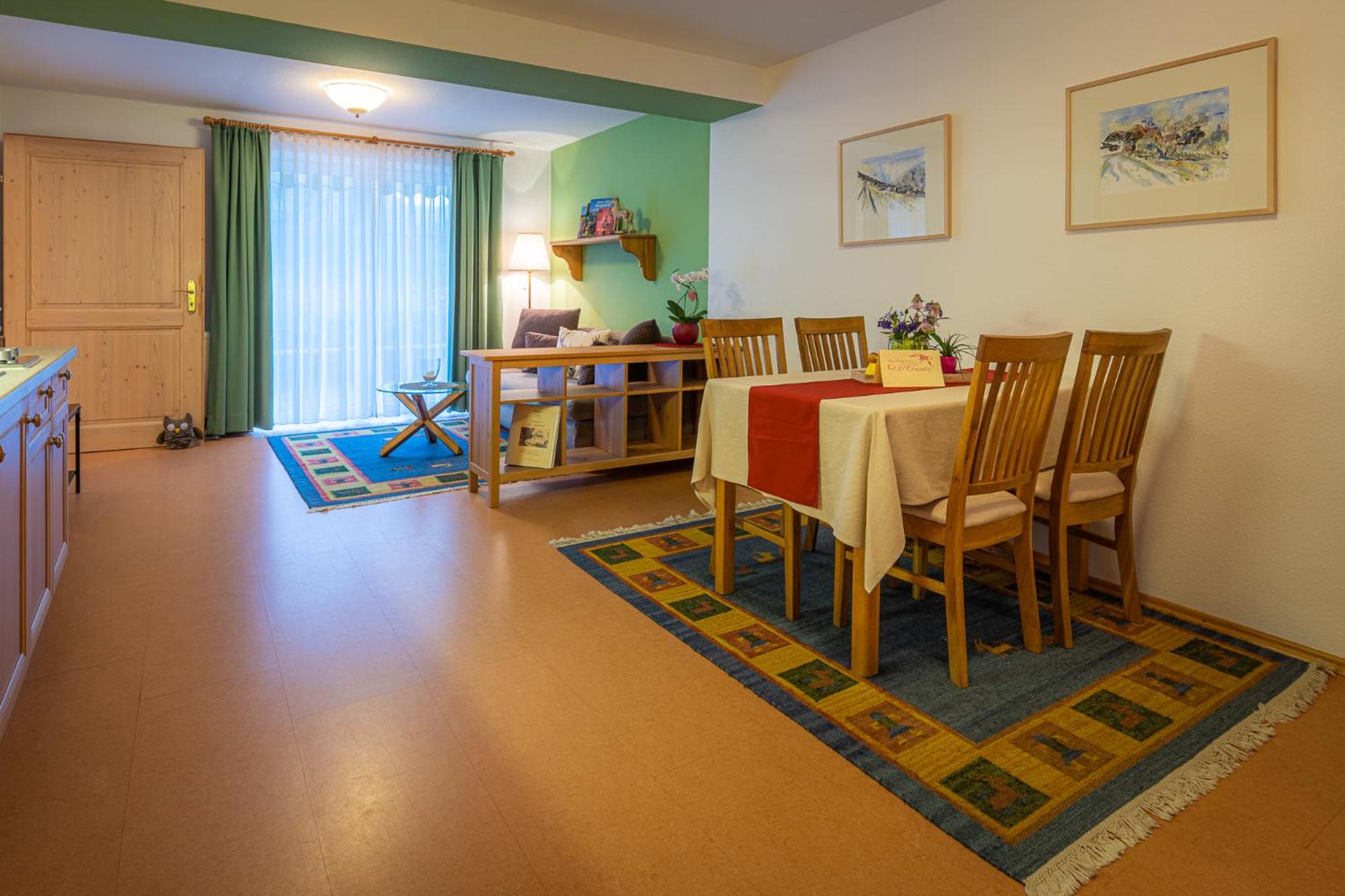 Ferienwohnungen Hotel Garni Dörflerwirt