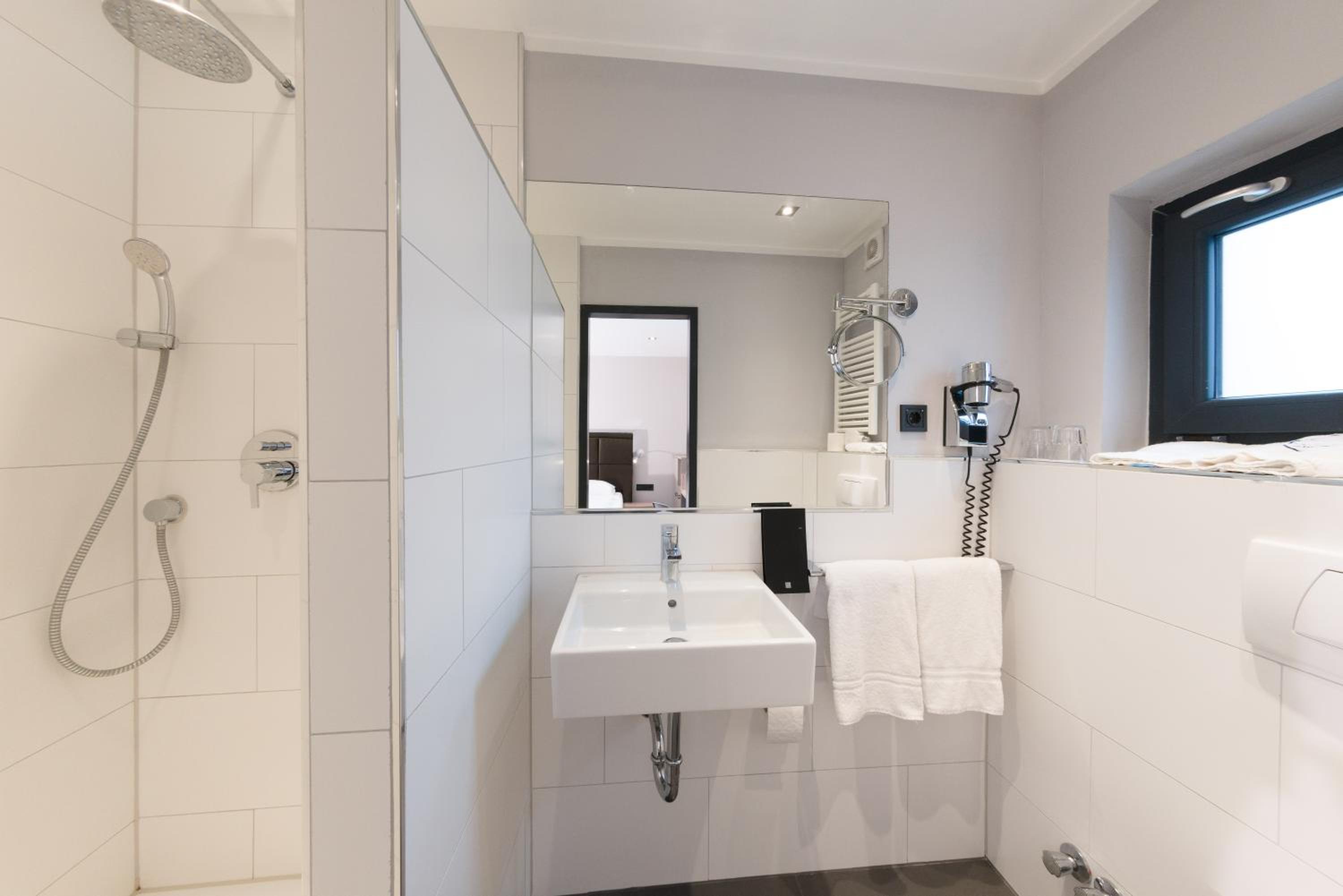 Hotel Cult Frankfurt City - Property Image 11