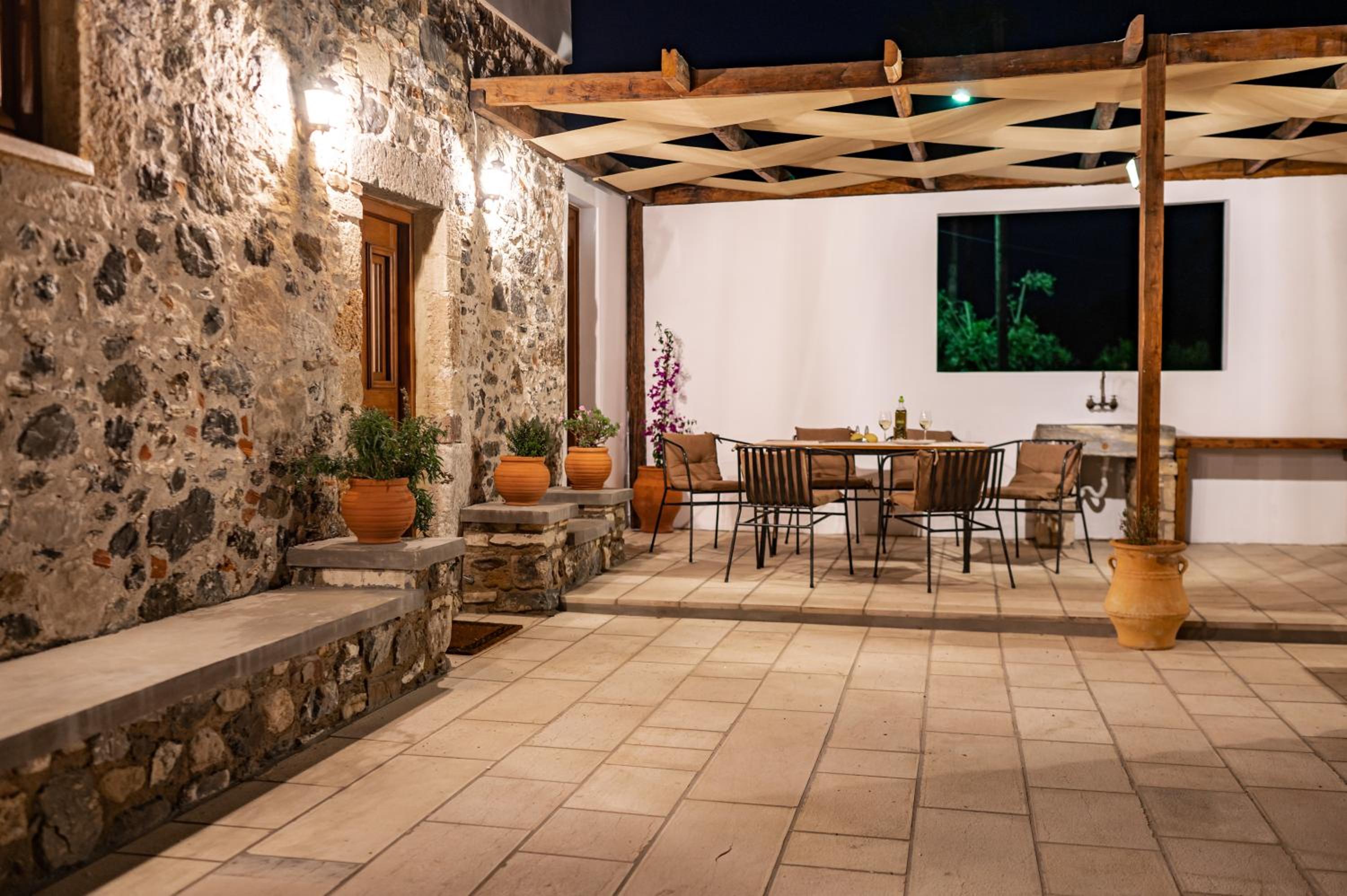 Paradisi Stone House
