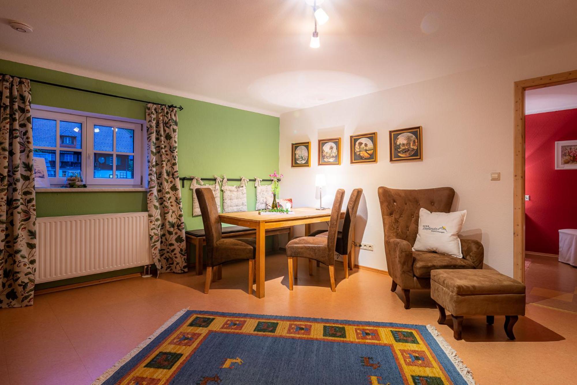Ferienwohnungen Hotel Garni Dörflerwirt