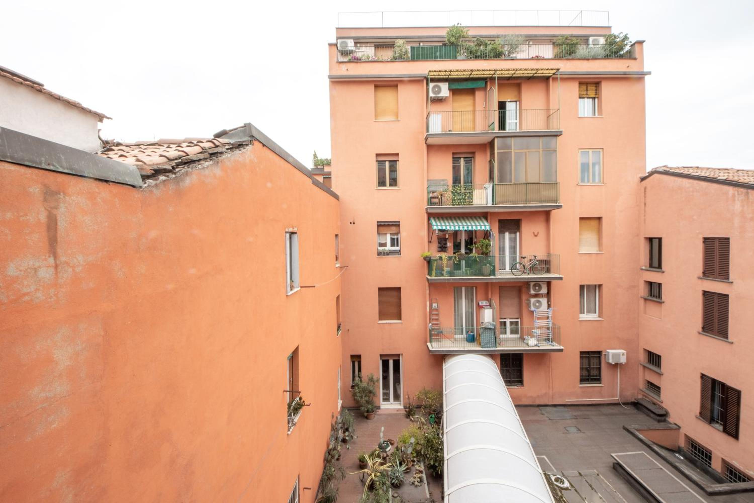 HouSmart Sant'Isaia 67/2