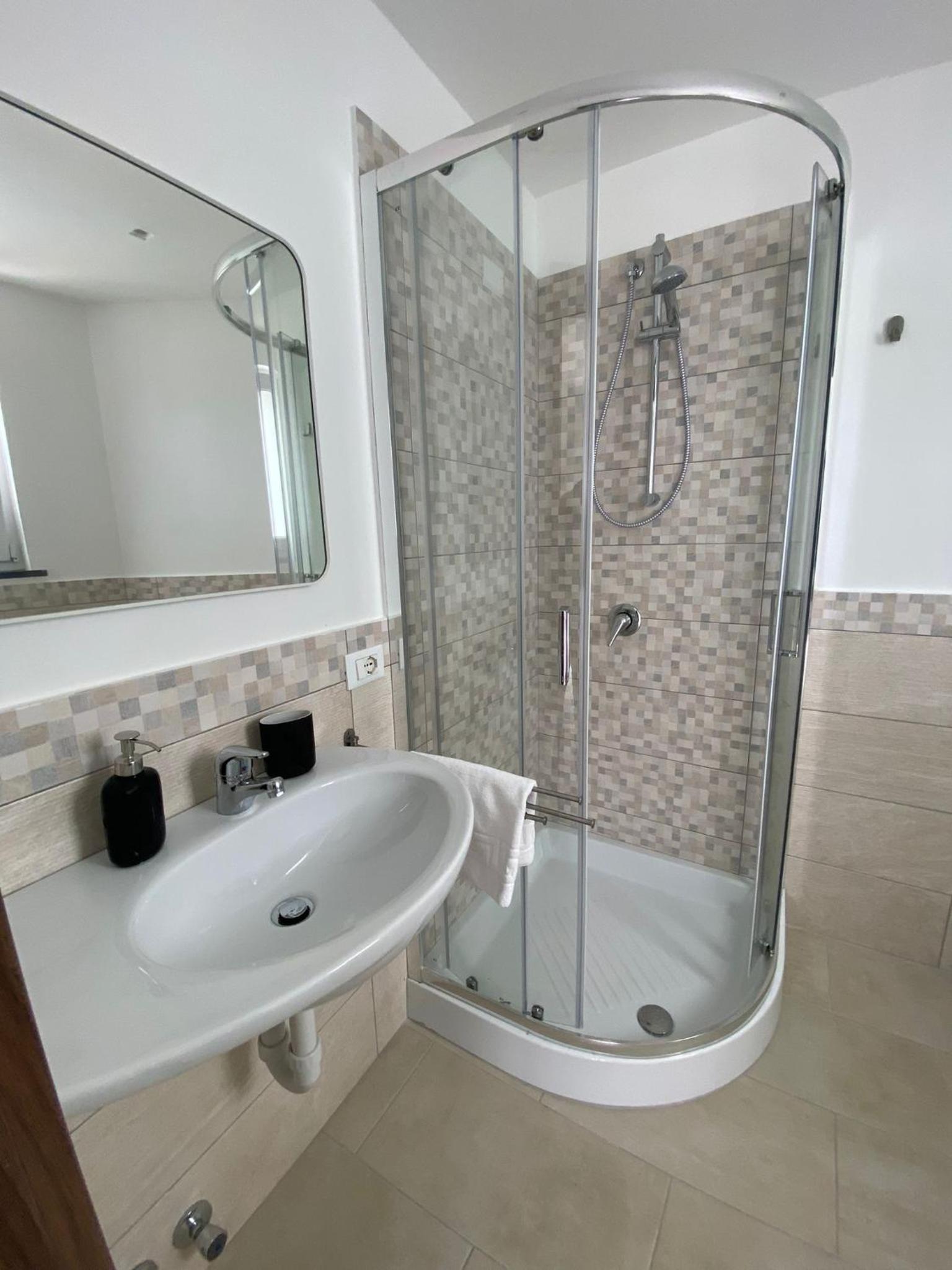 EG Apartments - Forio d'Ischia view 3