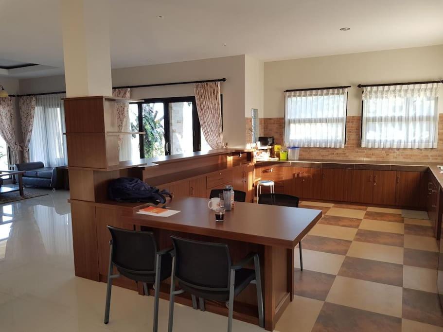 Villa Otti, Batu view 2