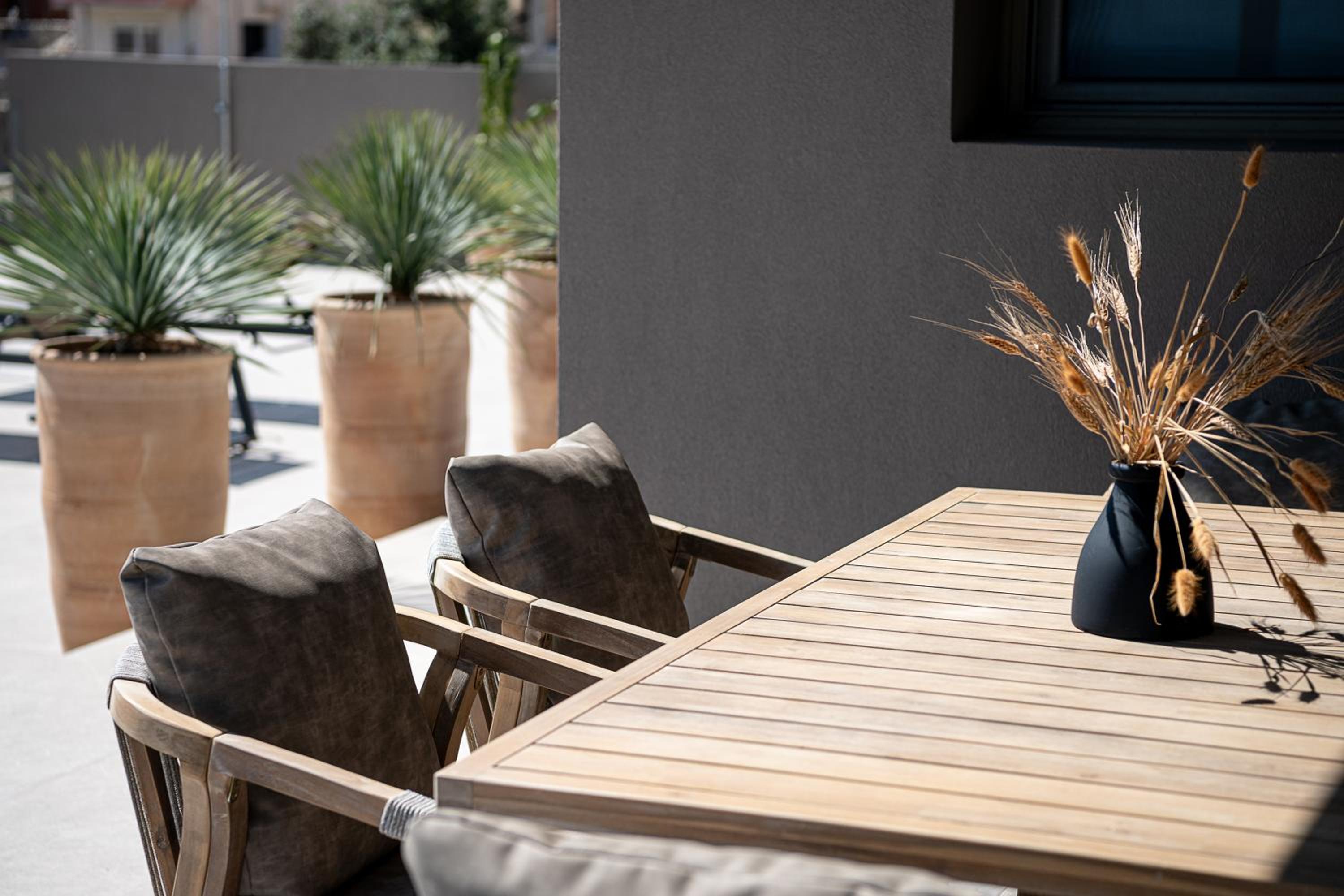 AGAVE HILL LUXURY HOUSE view 3