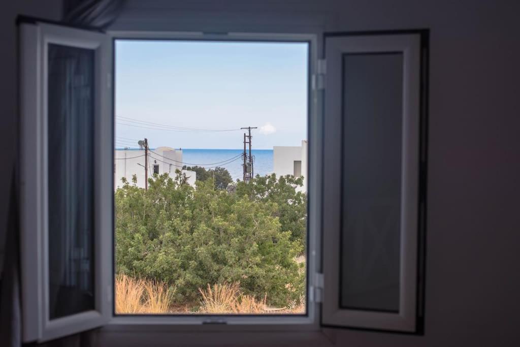 White wave villa, 3min walk from beach view 2