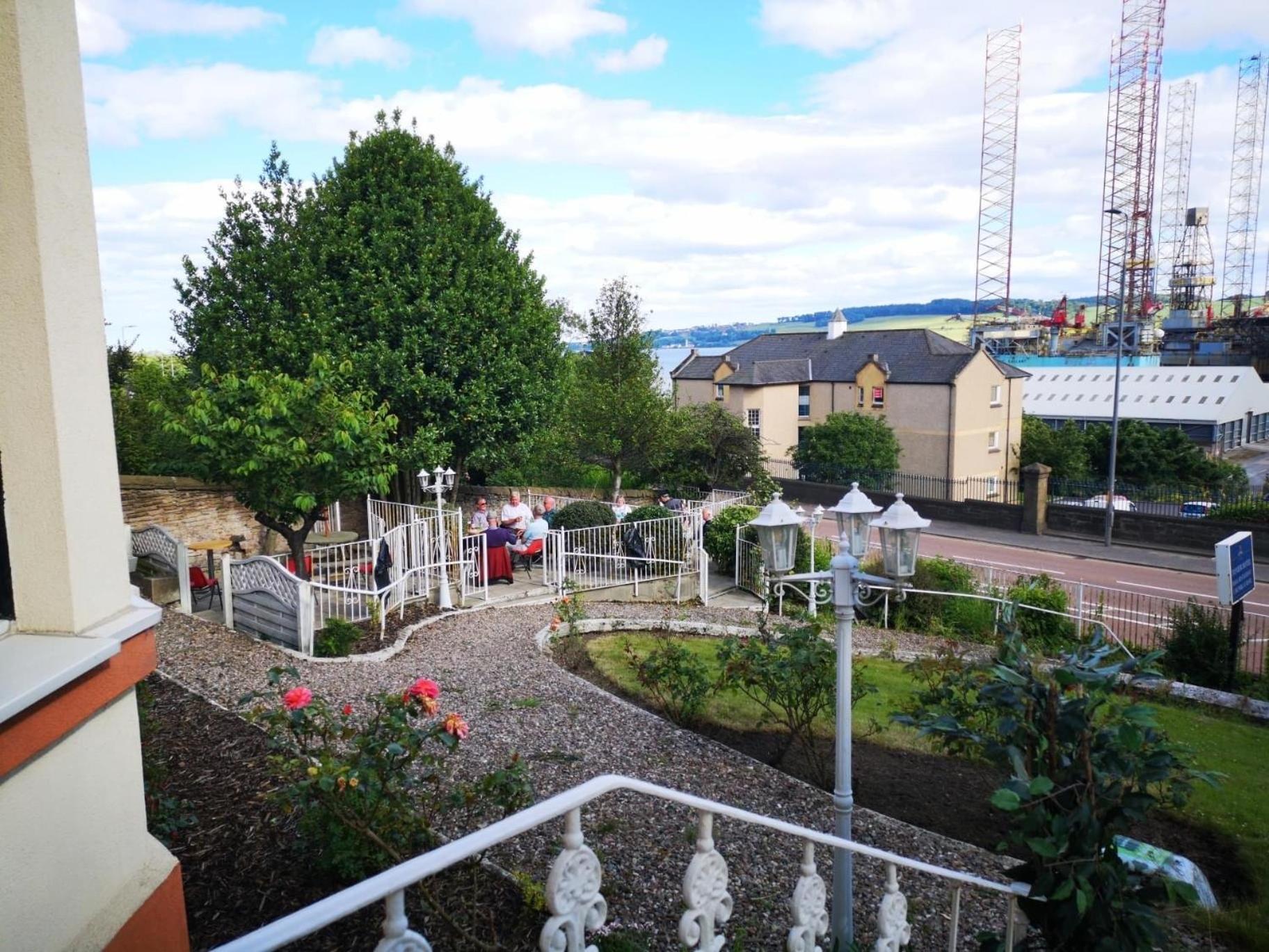 Dundee Vacations - Tayview Hotel - Property Image 2