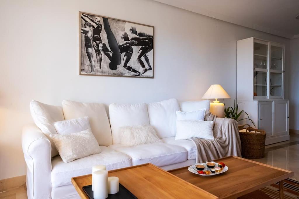 Los Piños, 2 Bedroom Apartment with panoramic view - Image 4