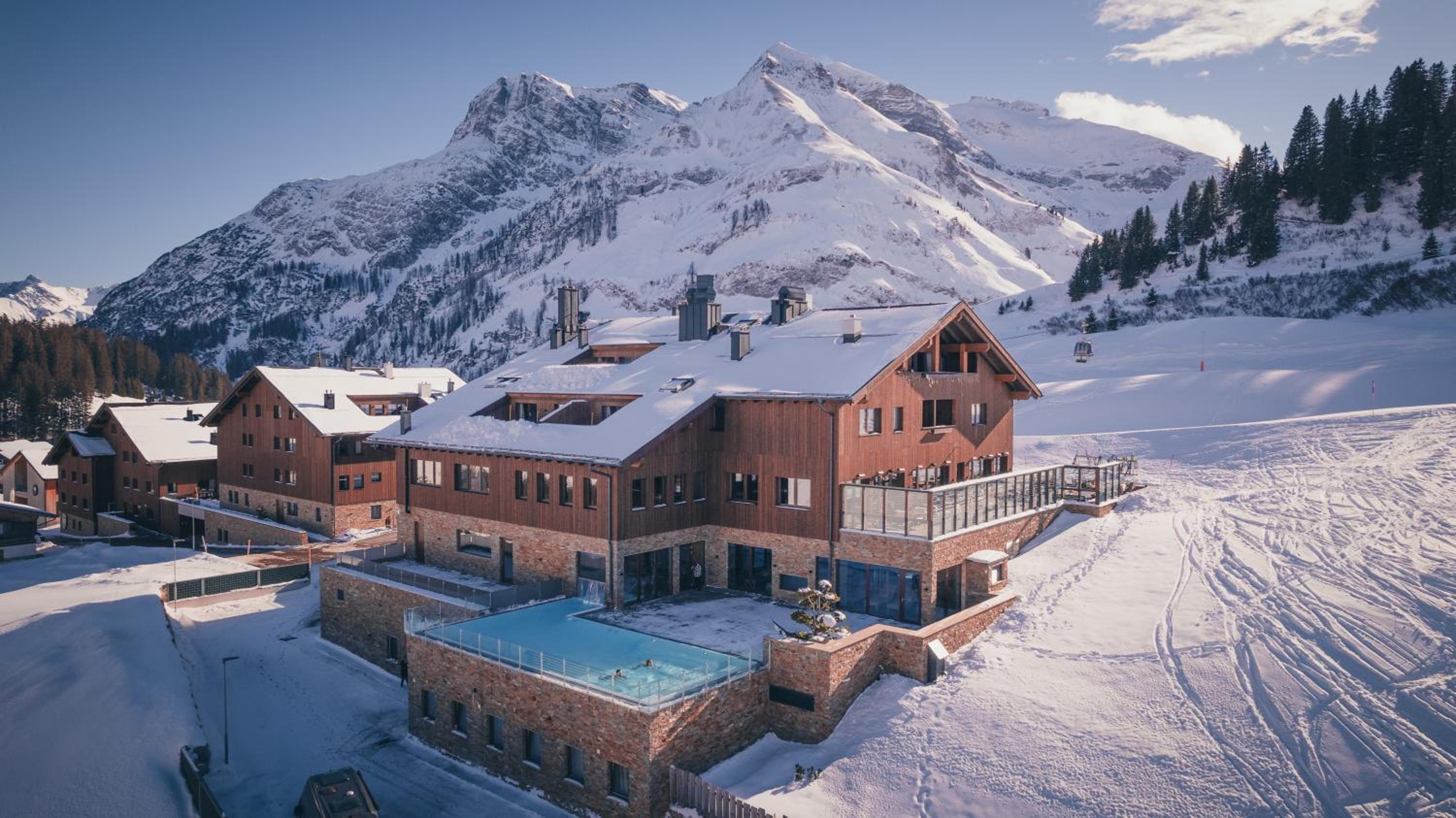 Hotel AlpenParks Hotel & Apartment Arlberg Warth mit Pool - Image 1
