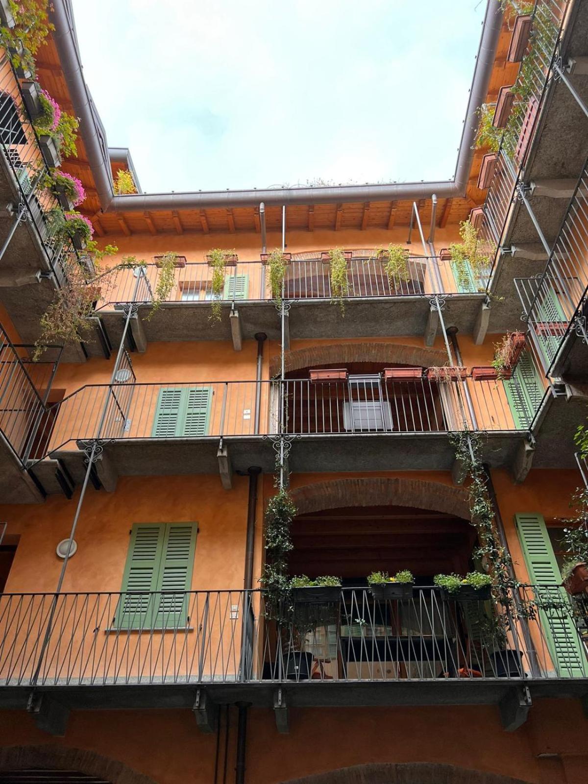 Il Bacio view 3