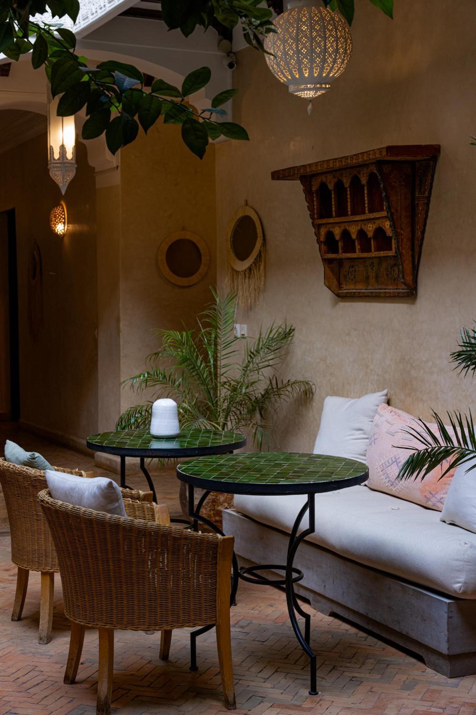 lounge