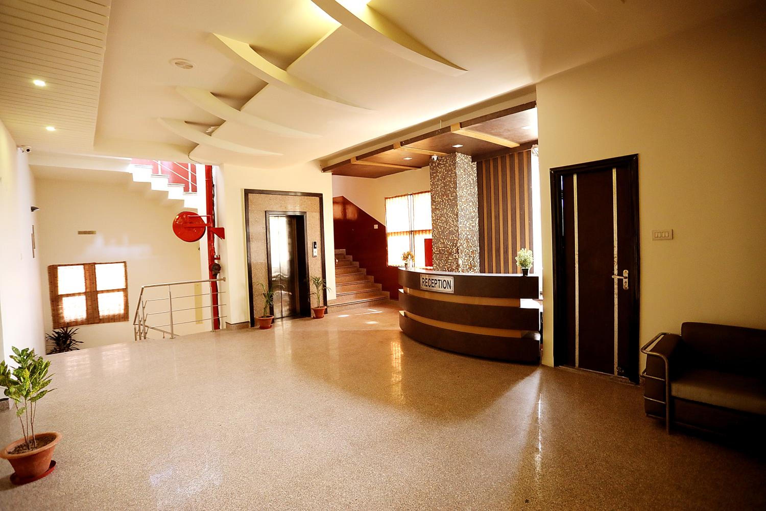 Hotel Bhagyaraj Palace - Best Hotel In Kanpur view 2