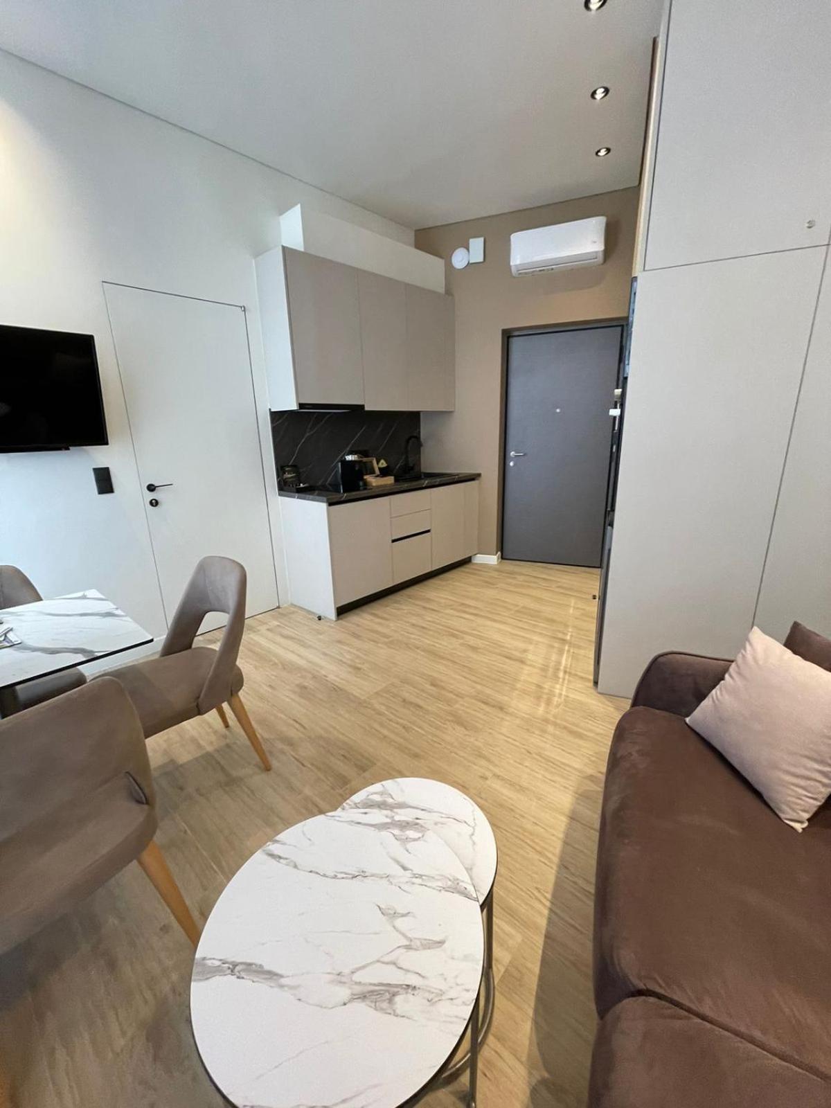 Paleo Suites