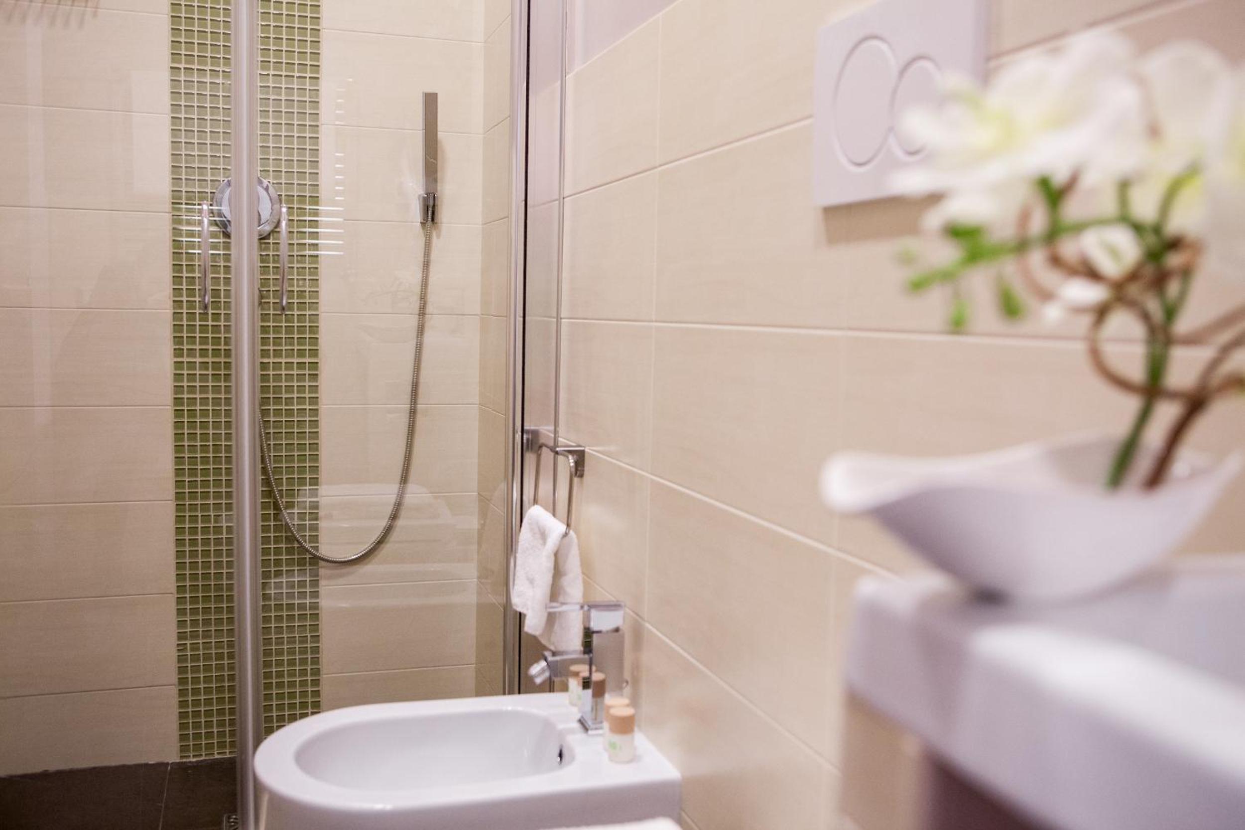 Grand Master Suites en Rome — bathroom