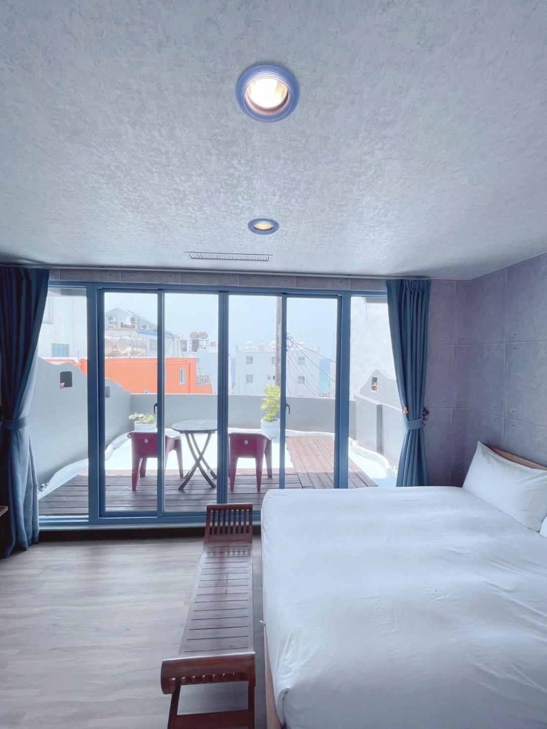 Blue Sea Inn