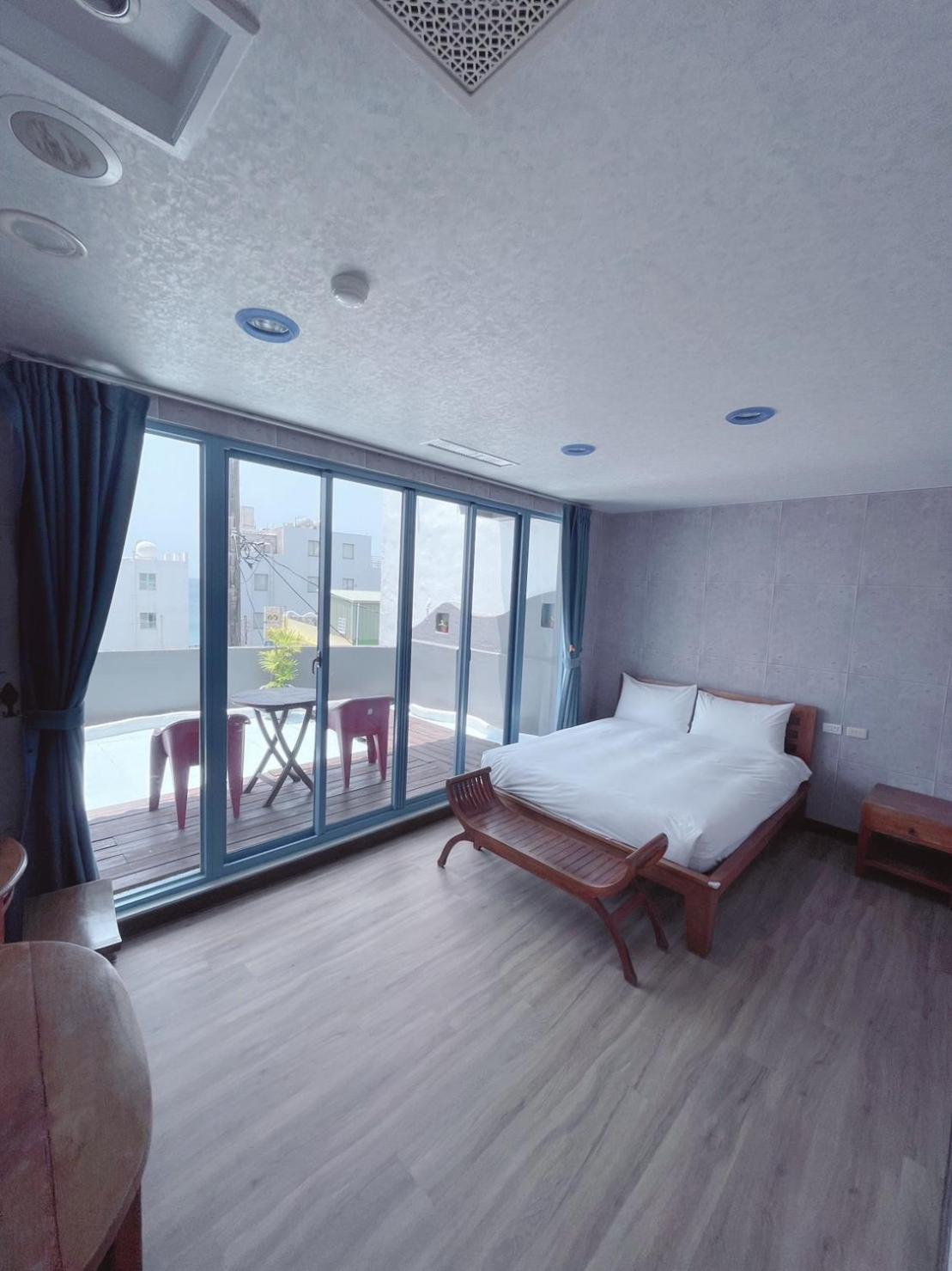 Blue Sea Inn