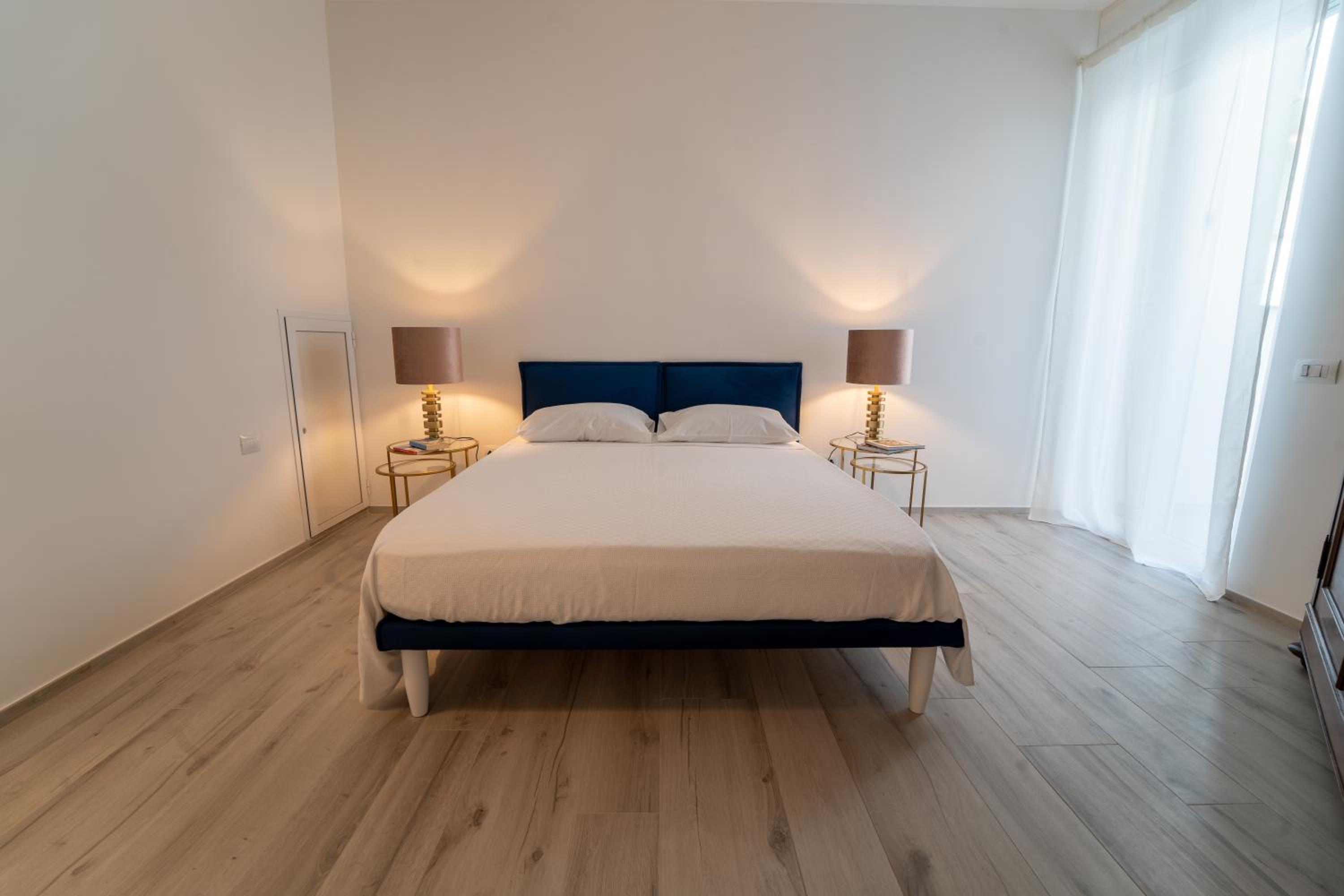 Blue way en Polignano a Mare — hotel room