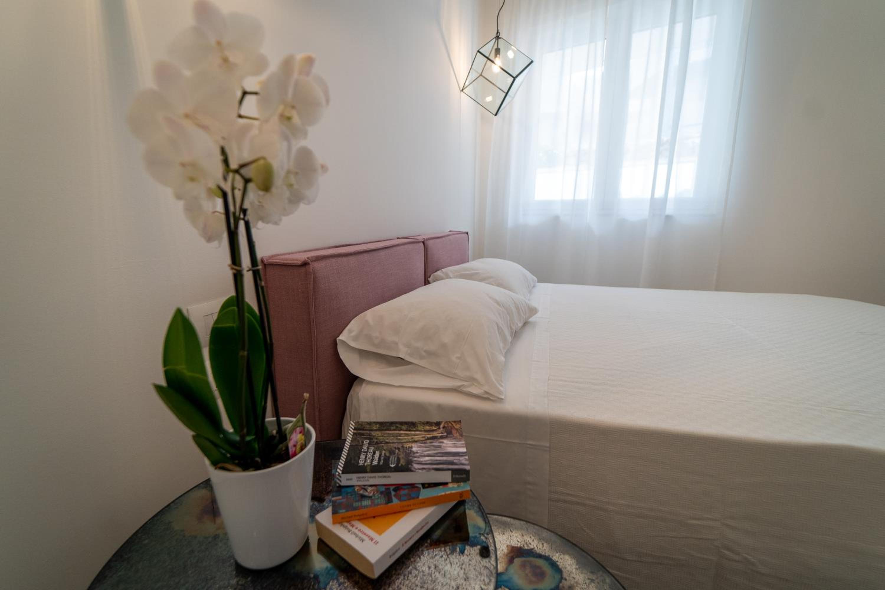 Blue way en Polignano a Mare — hotel room