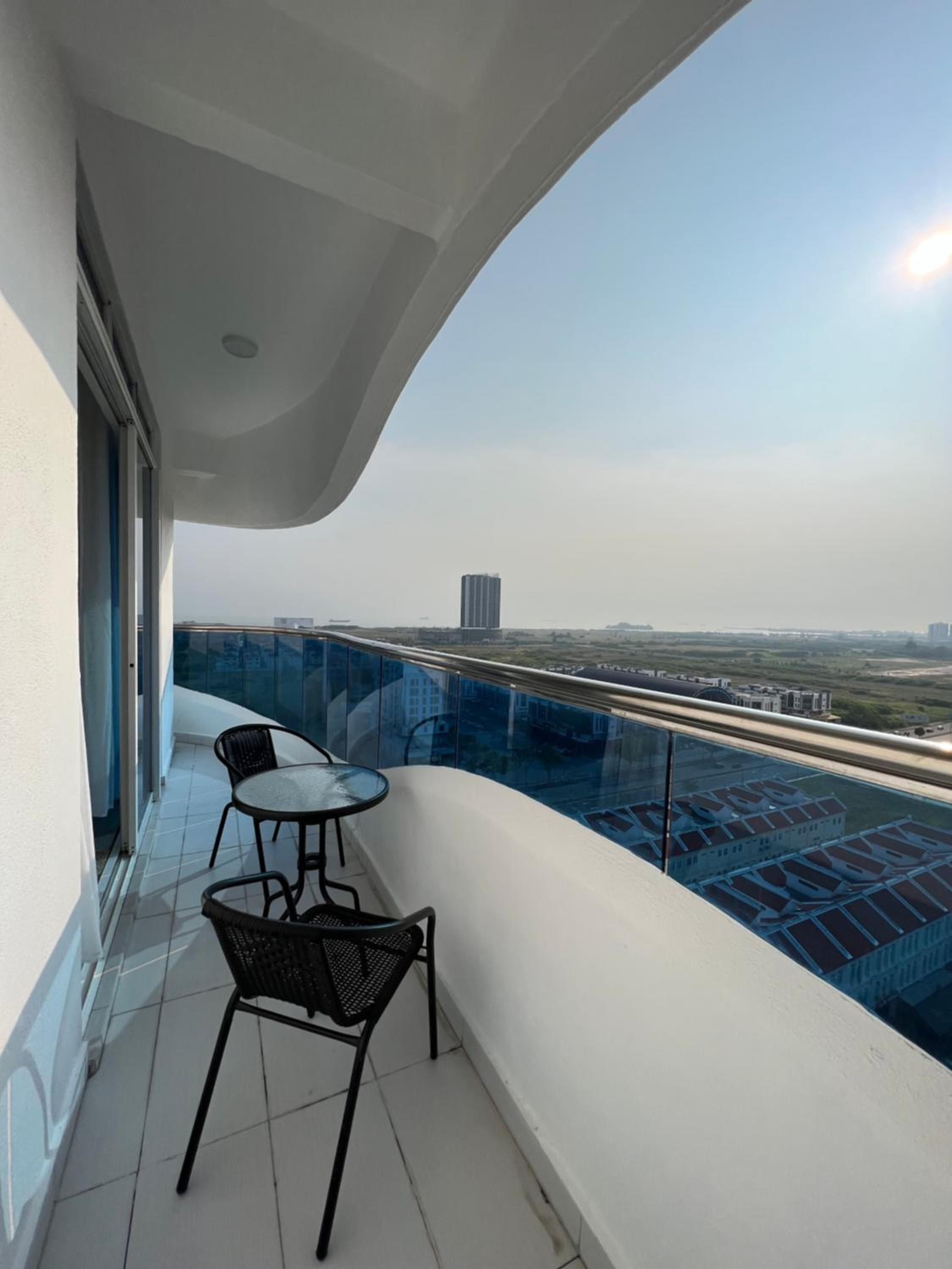 SNHomestay1826 Sea View @ The Wave Residence photo 1