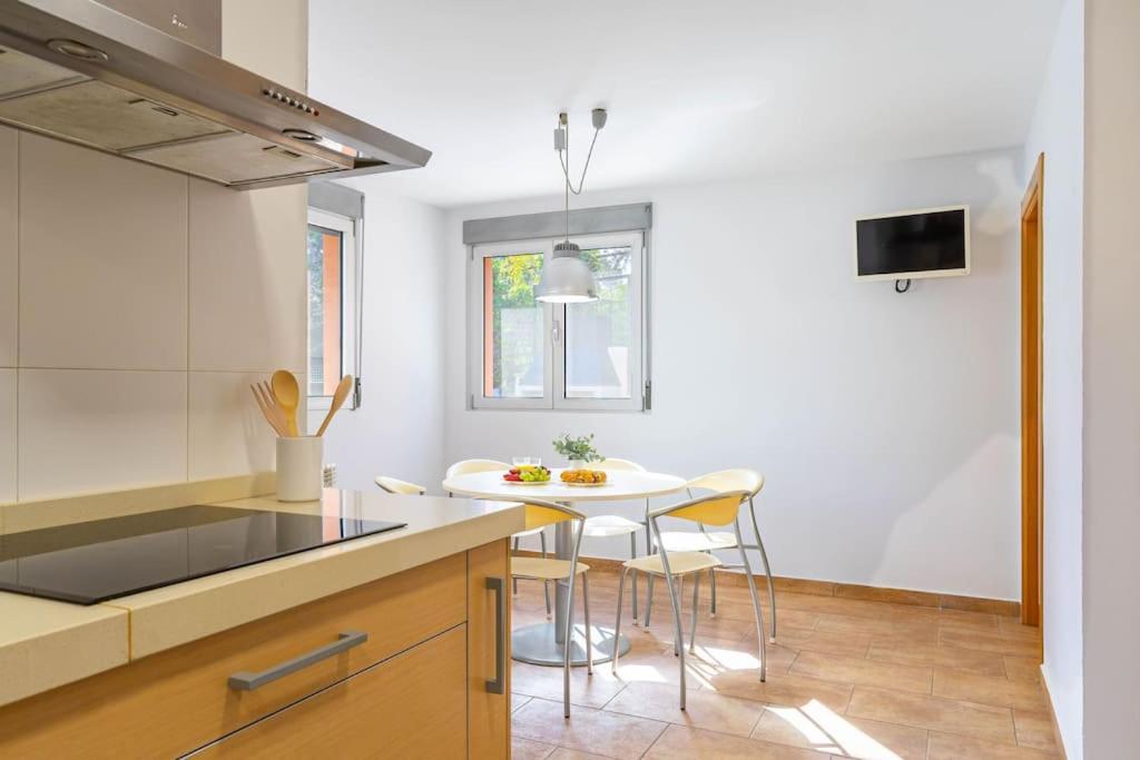 Acogedora Villa en Alicante con piscina & barbacoa