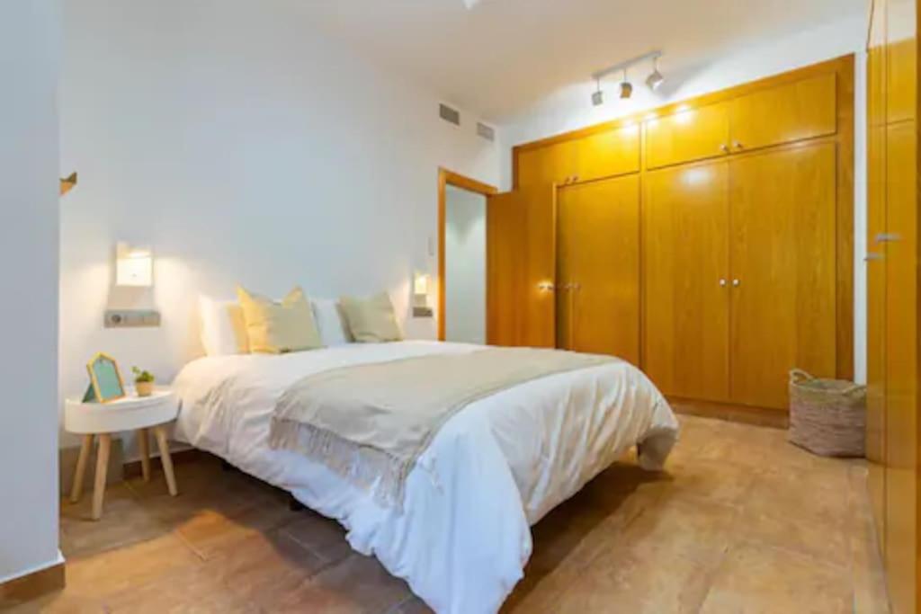 Acogedora Villa en Alicante con piscina & barbacoa