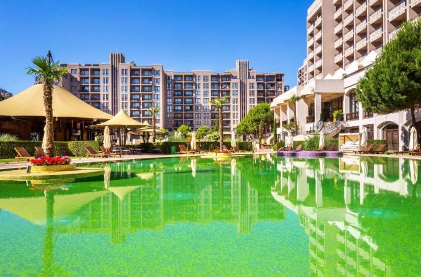 Reina Apart Barcelo Beach