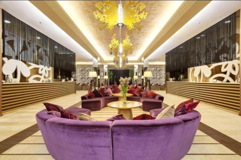 Reina Apart Barcelo Beach