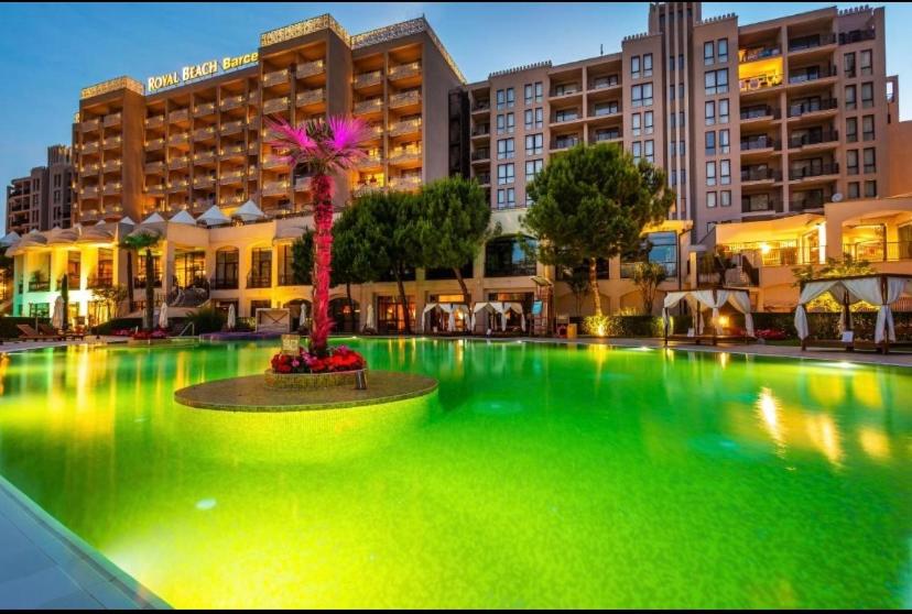 Reina Apart Barcelo Beach