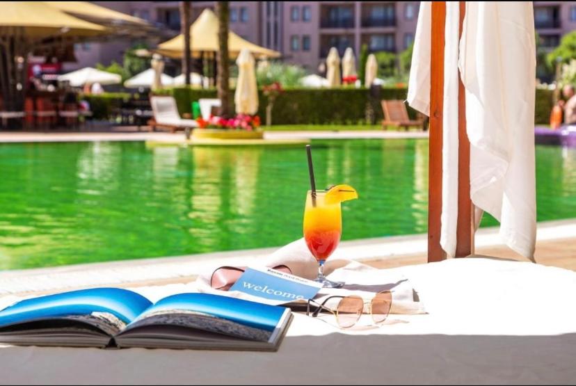 Reina Apart Barcelo Beach