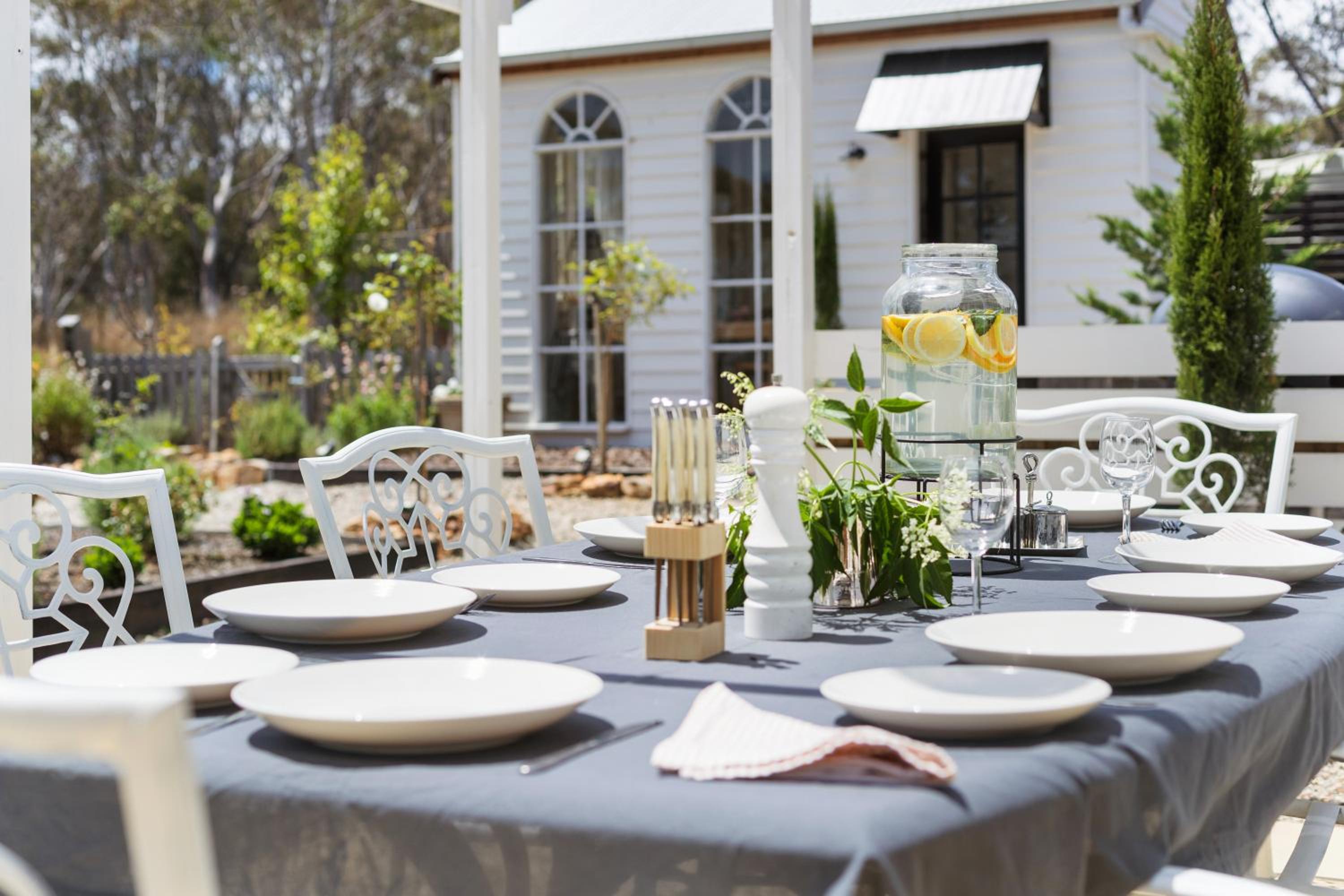 Amberlea Homestead & Cottage